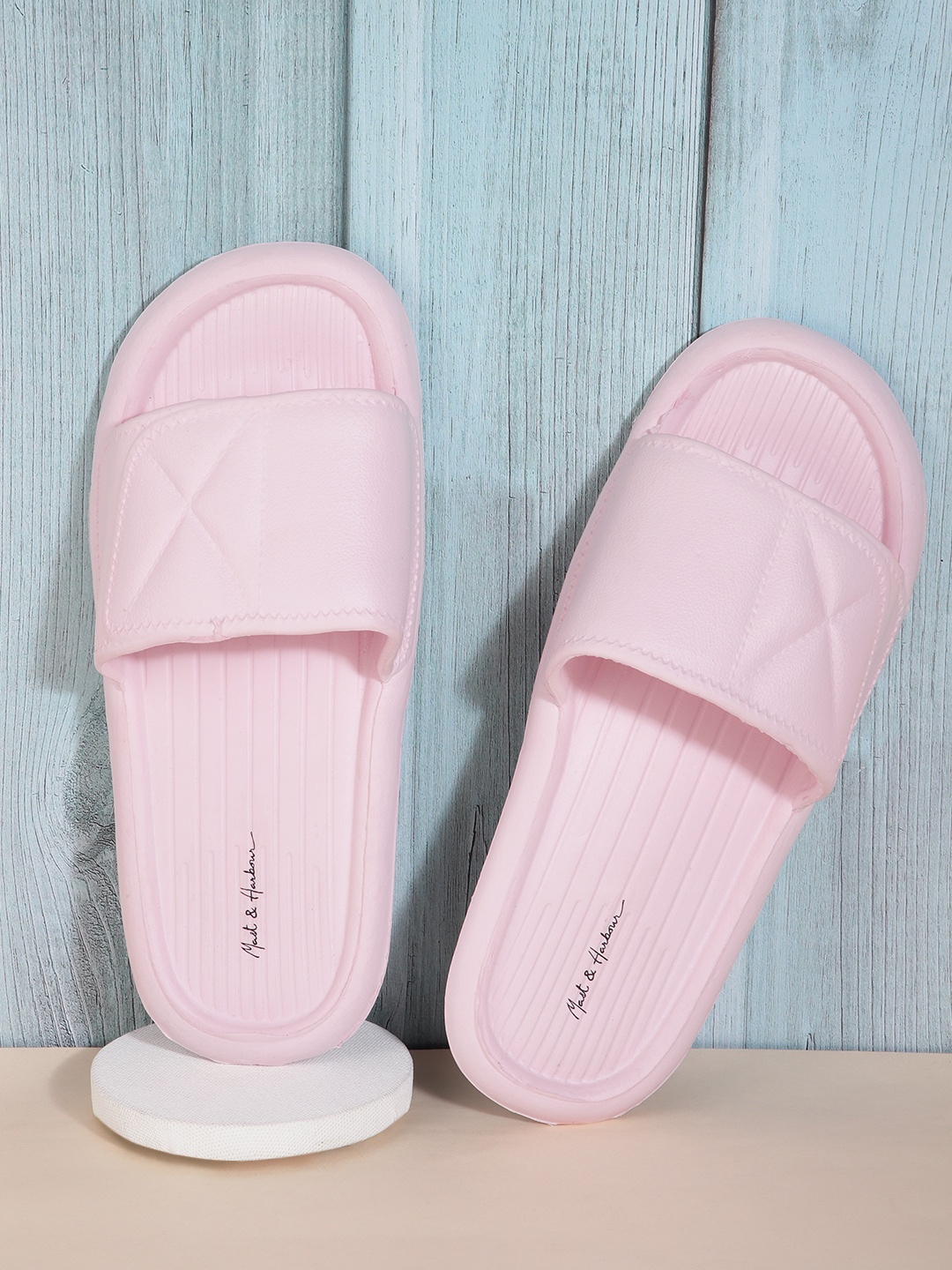 

Mast & Harbour Women Pink Solid Sliders