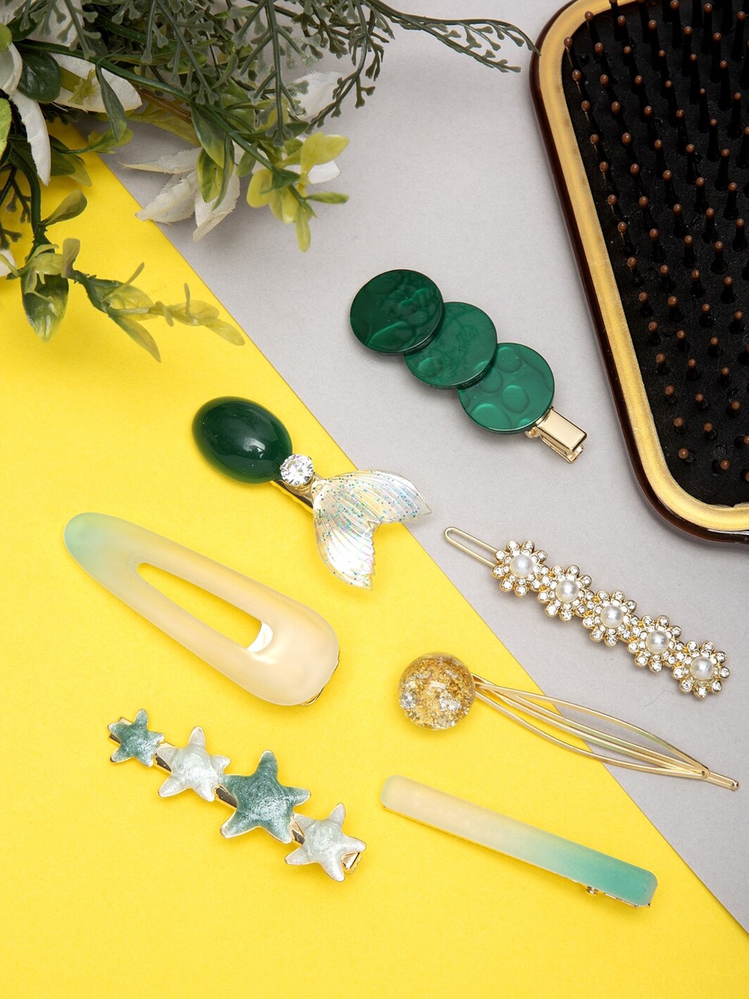 

YouBella Women Green & Gold-Toned Set of 7 Embellished Bobby Pins