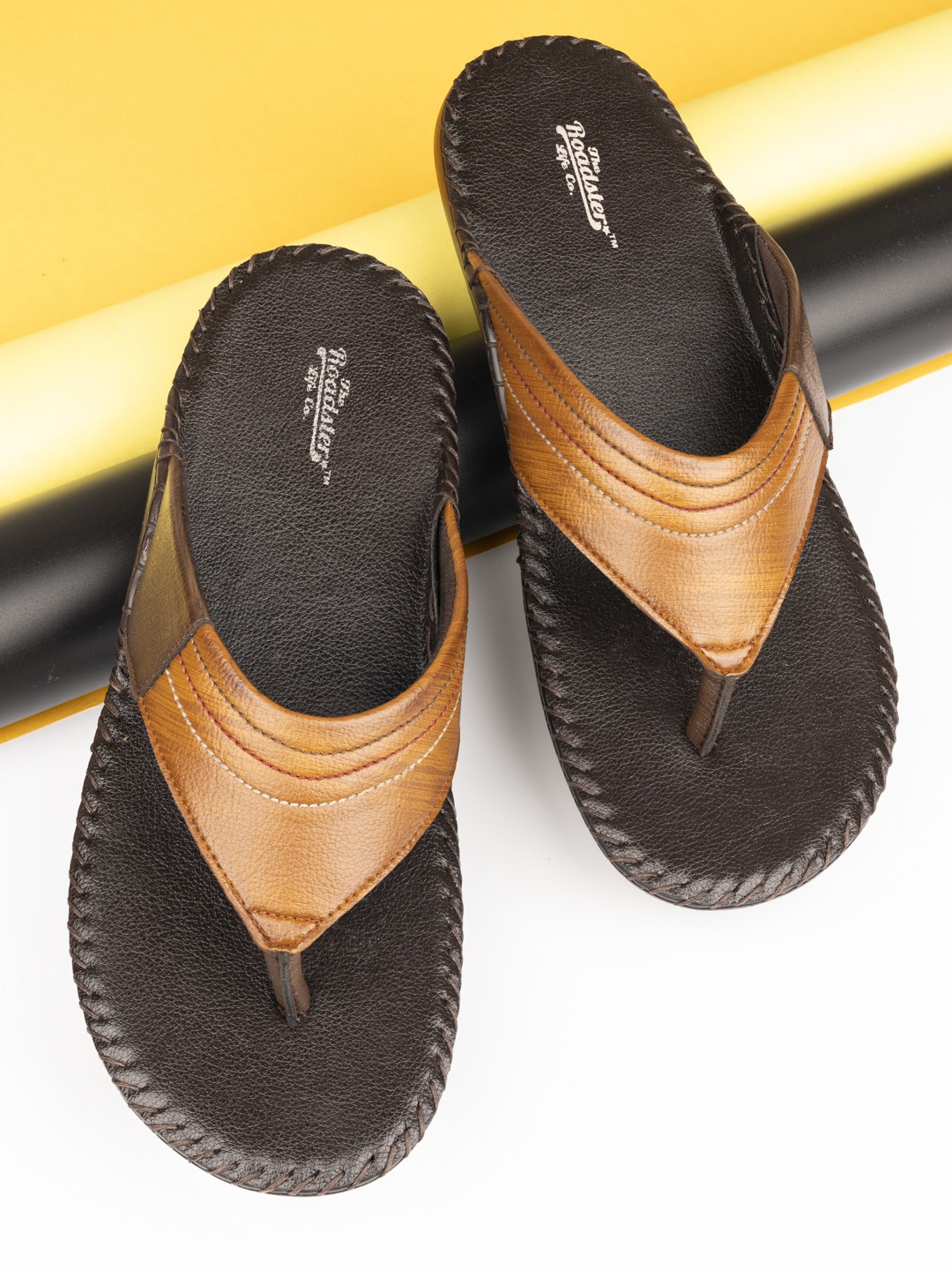 

Roadster Men Tan & Black Thong Flip-Flops