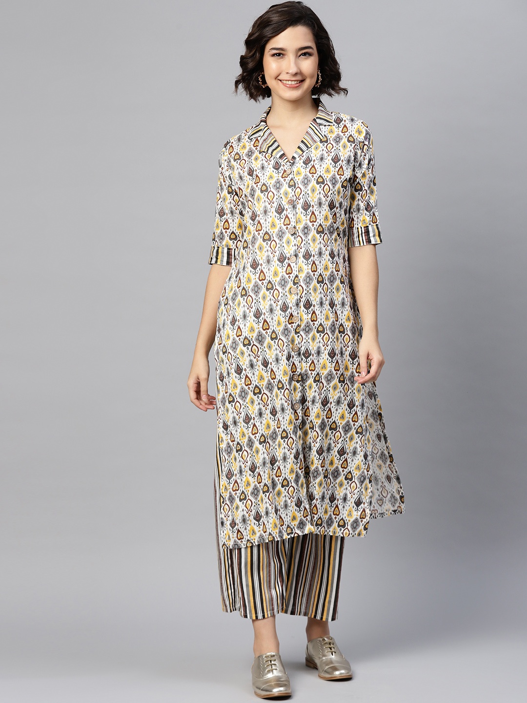 

Laado - Pamper Yourself Women Grey Printed Regular Pure Cotton Kurta with Palazzos