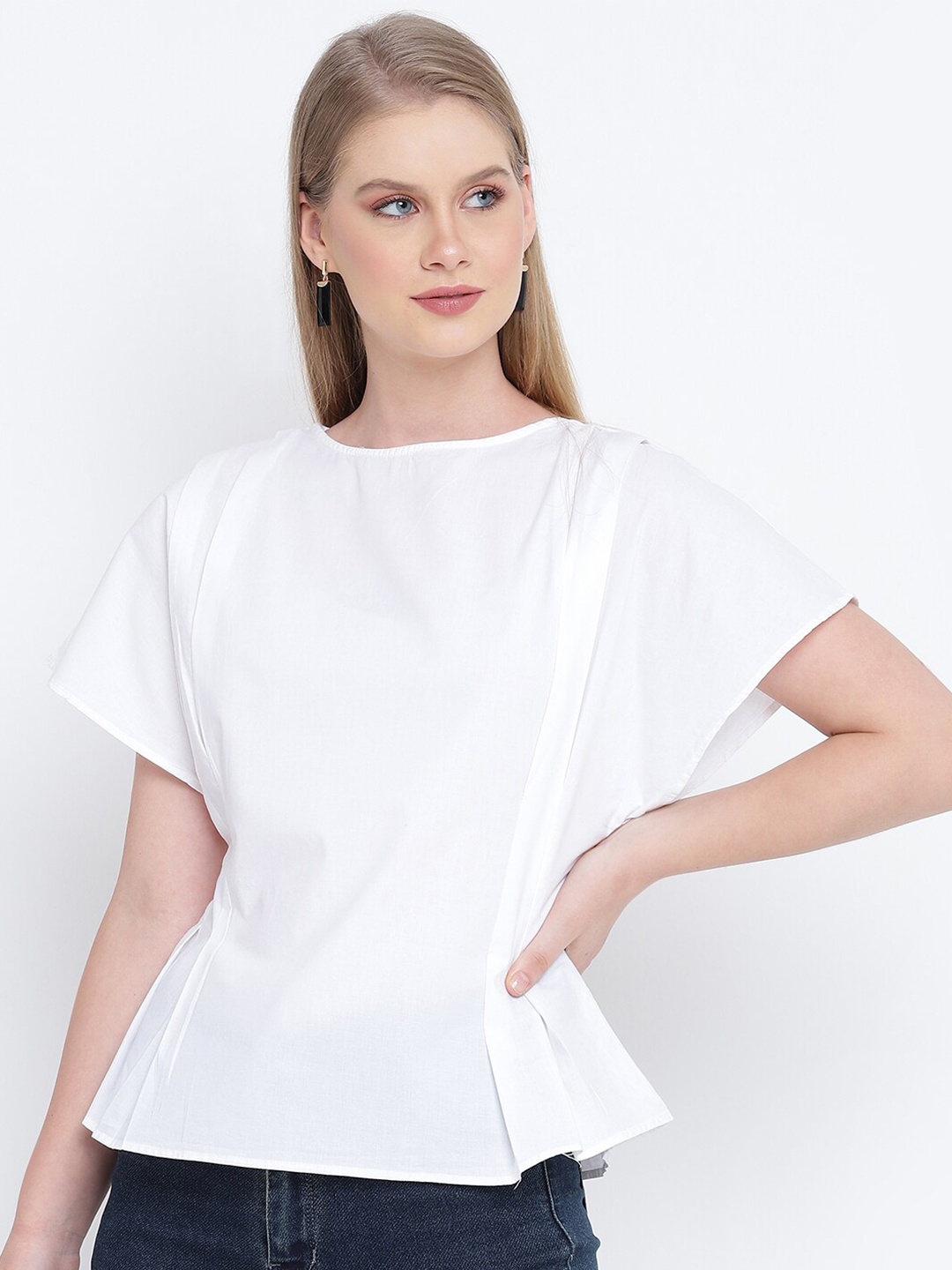 

Oxolloxo White Extended Sleeves Top