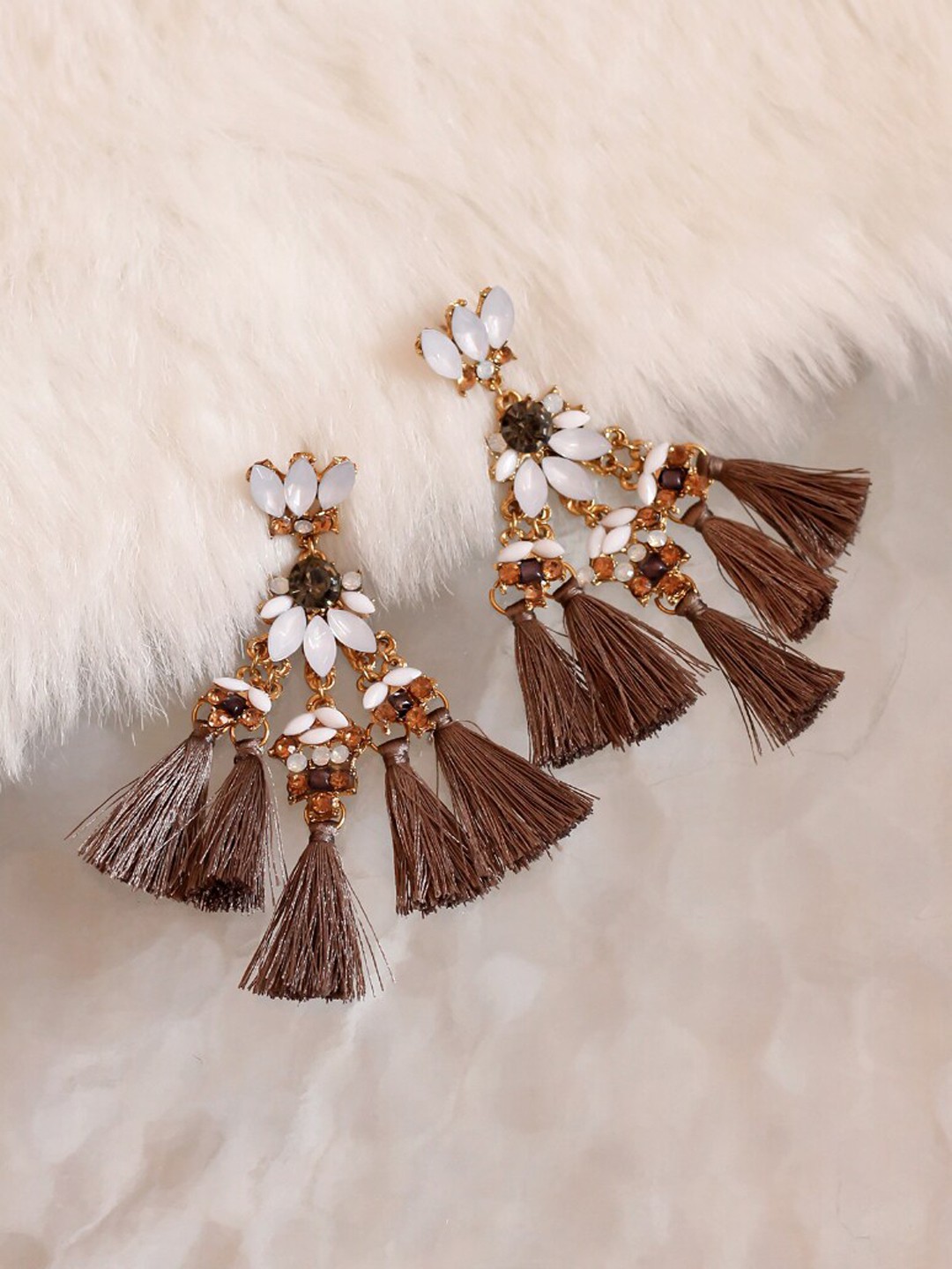 

Bellofox Off White Gold Plated Tasselled Contemporary Drop Earrings