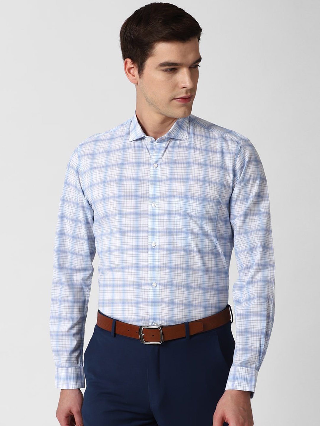

Peter England Men Blue & White Checked Formal Shirt