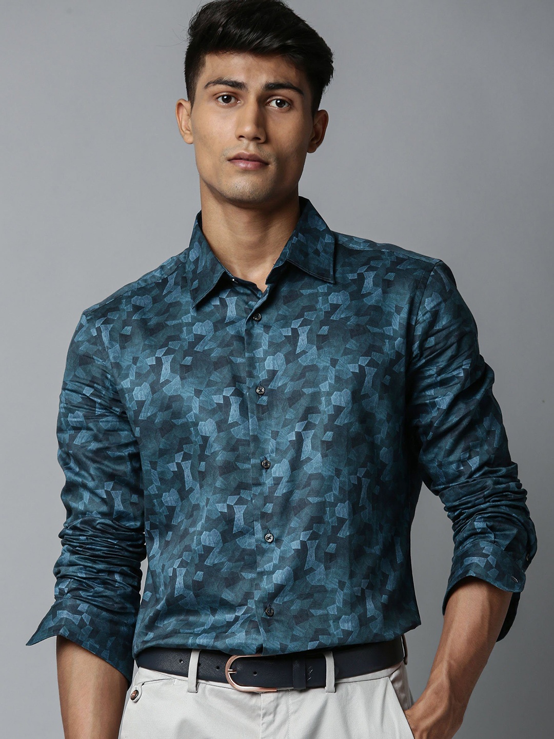 

RARE RABBIT Men Georet Slim Fit Floral Opaque Printed Shirt, Blue