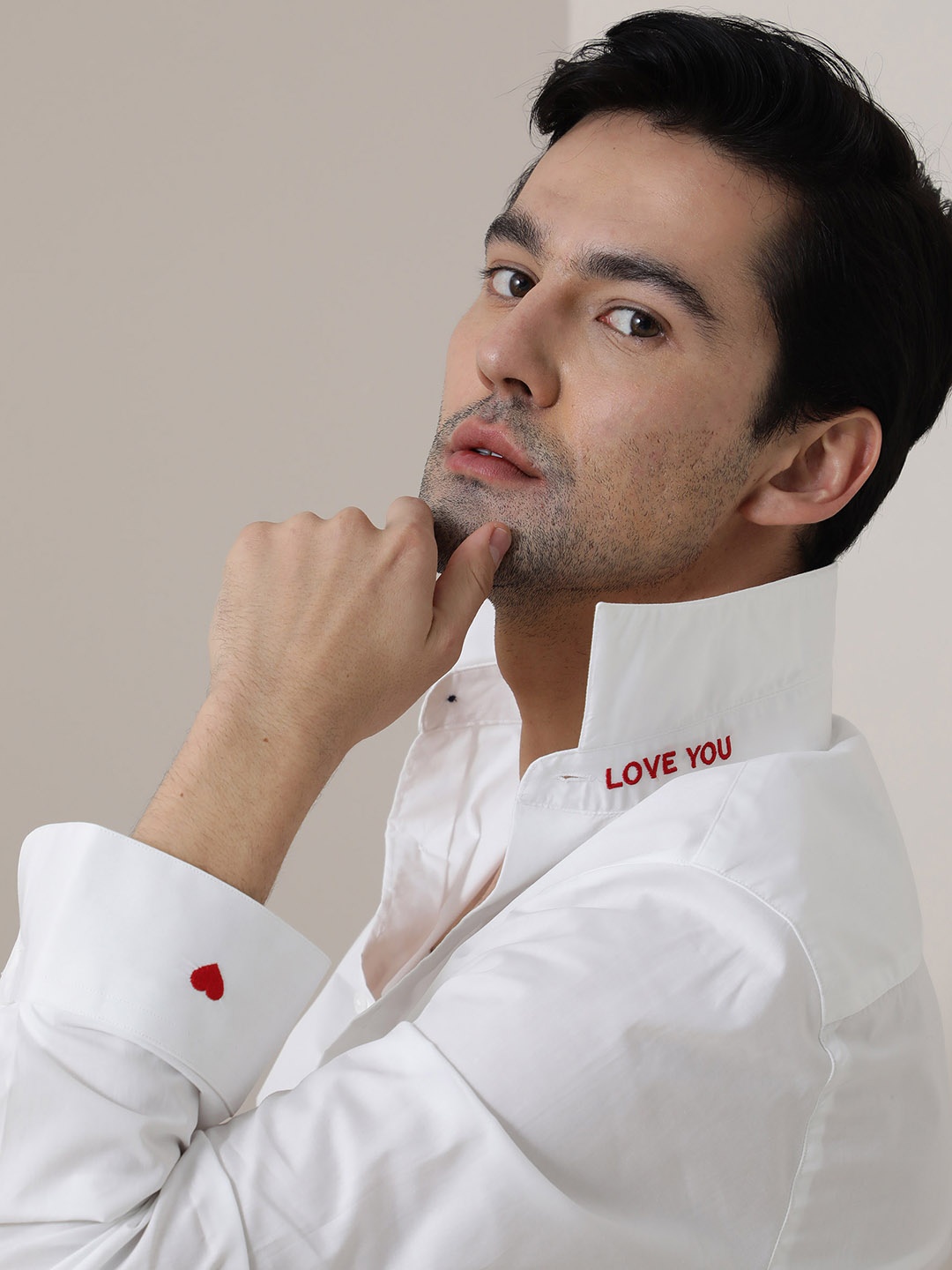 

RARE RABBIT Men I Love U White Slim Fit Opaque Shirt