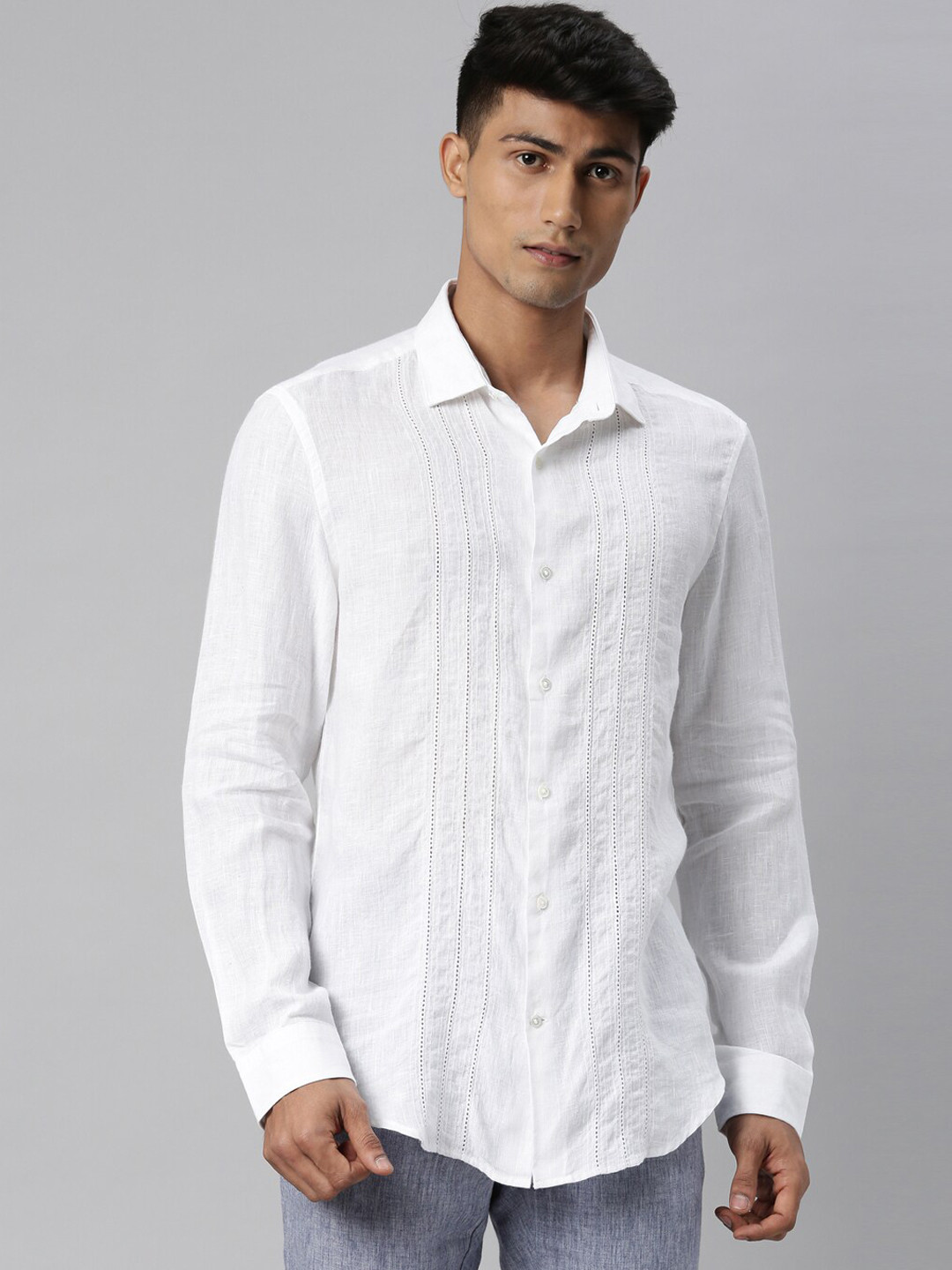 

RARE RABBIT Men White Slim Fit Opaque Checked Casual Shirt