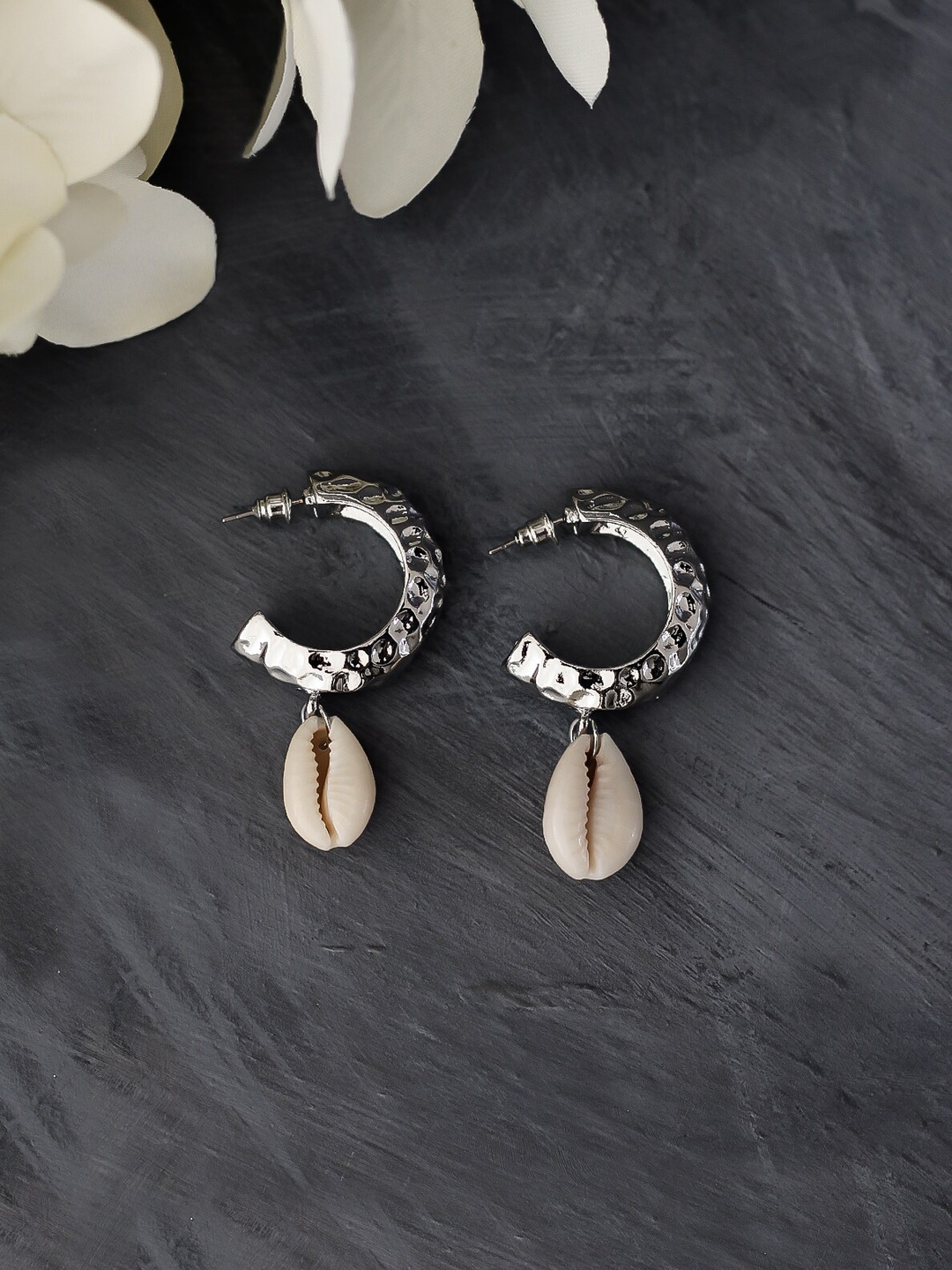 

Bellofox Silver-Toned Contemporary Drop Earrings