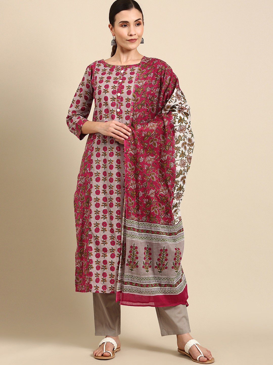 

Rajnandini Women Grey & Magenta Printed Pure Cotton Kurta with Trousers & Dupatta