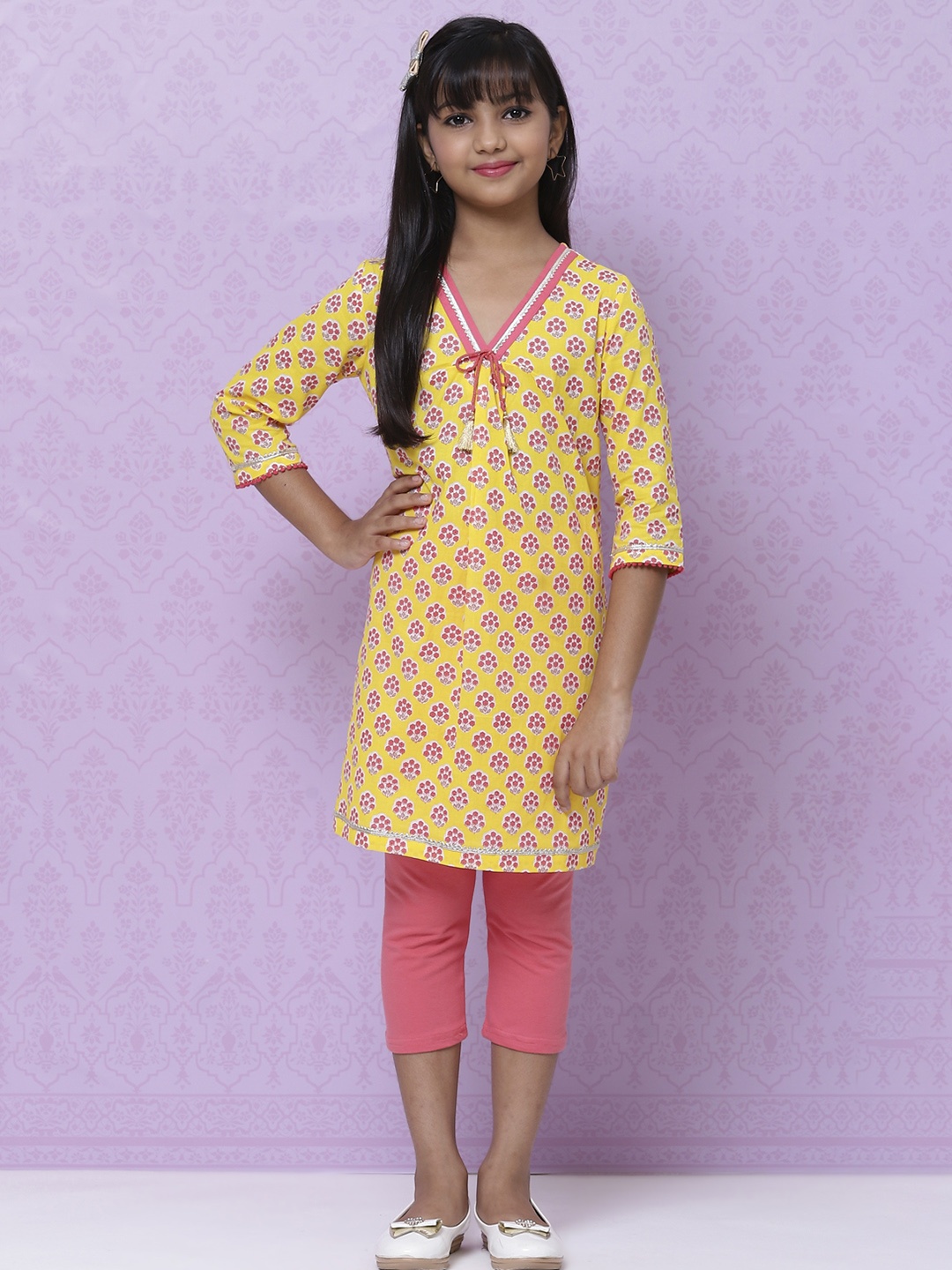 

Biba Girls Yellow & Peach-Coloured Floral Print Straight Kurta