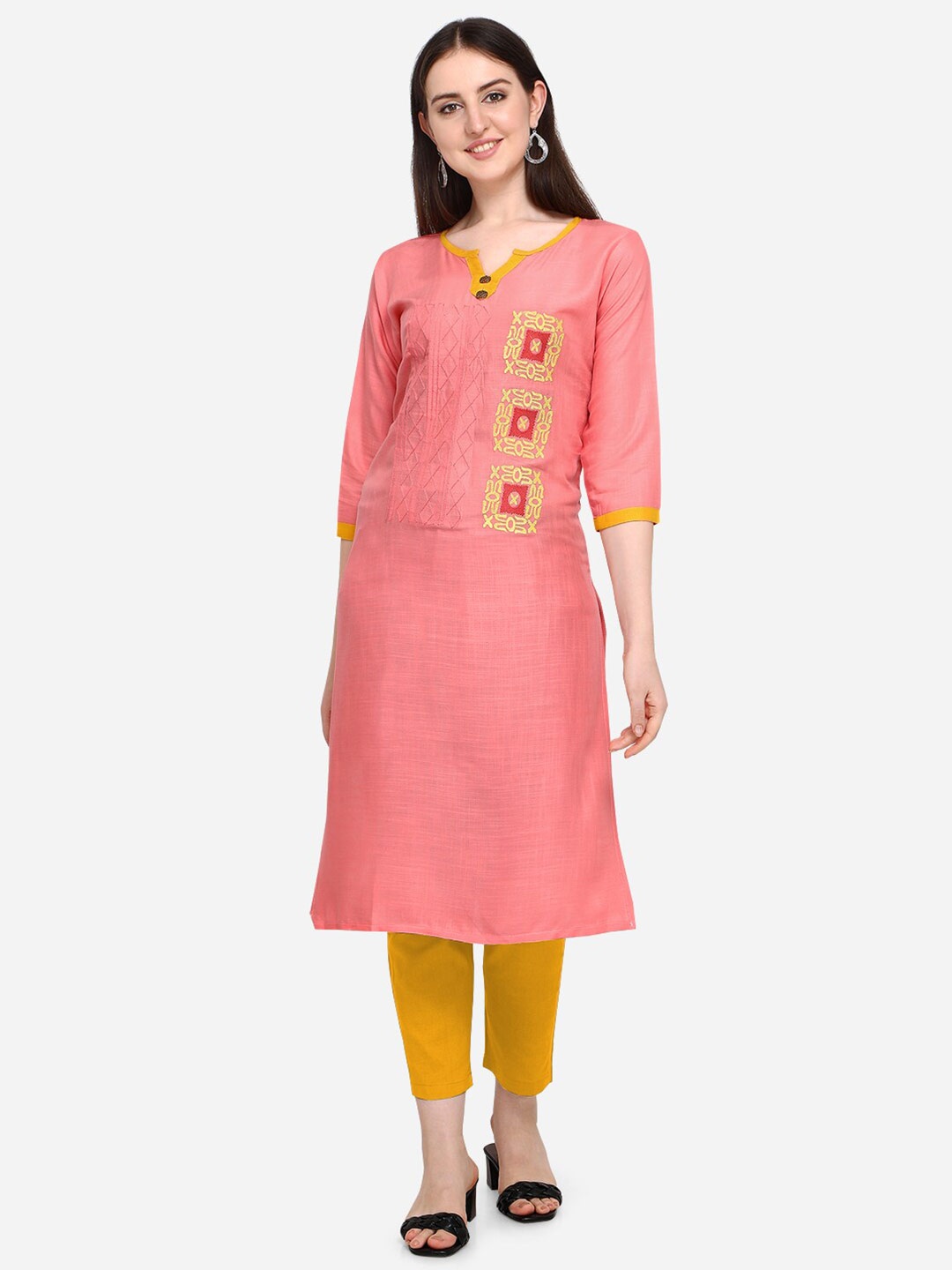 

RAJGRANTH Women Pink Geometric Embroidered A-line Kurta