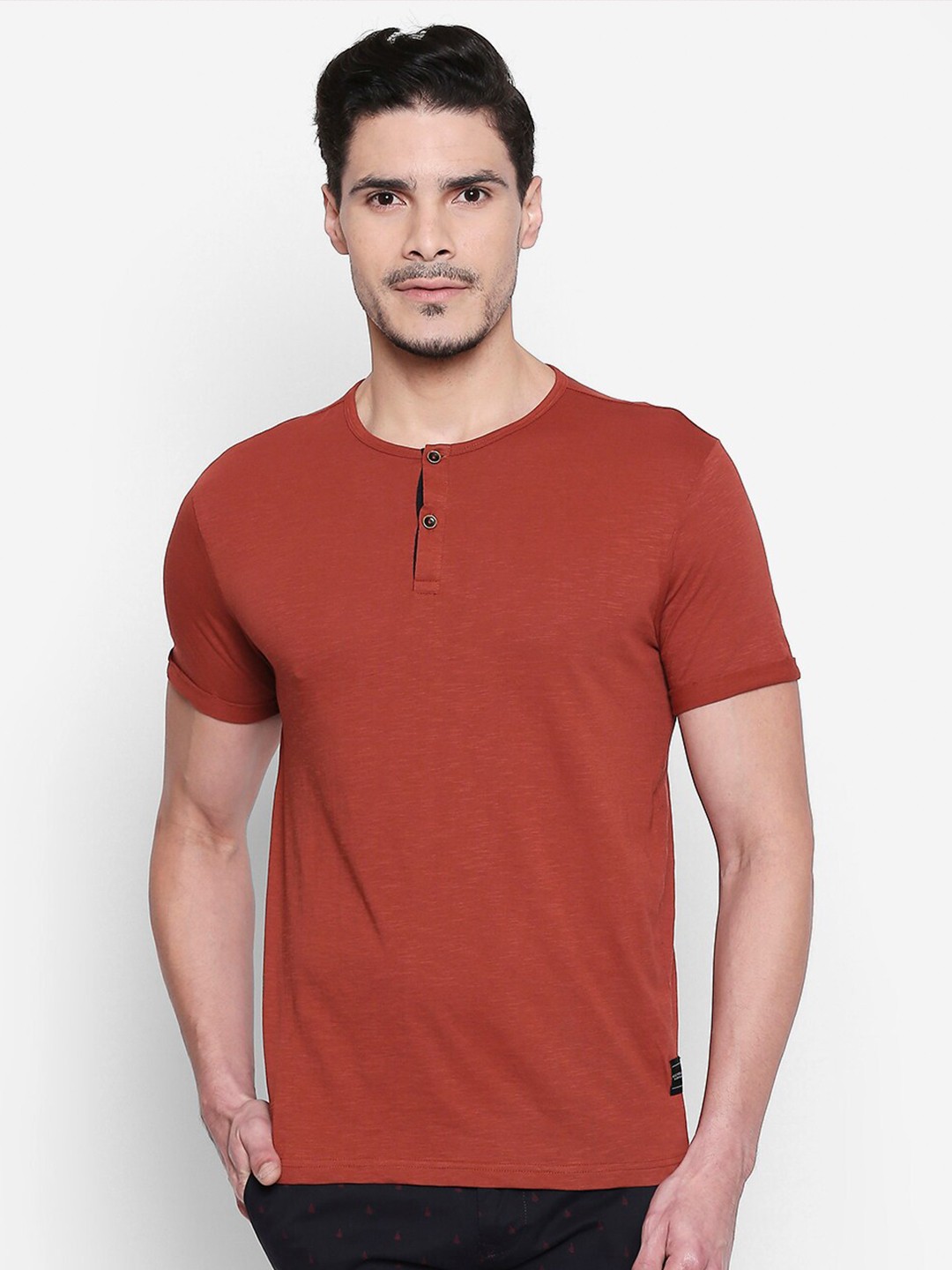 

People Men Rust Henley Neck Pockets T-shirt