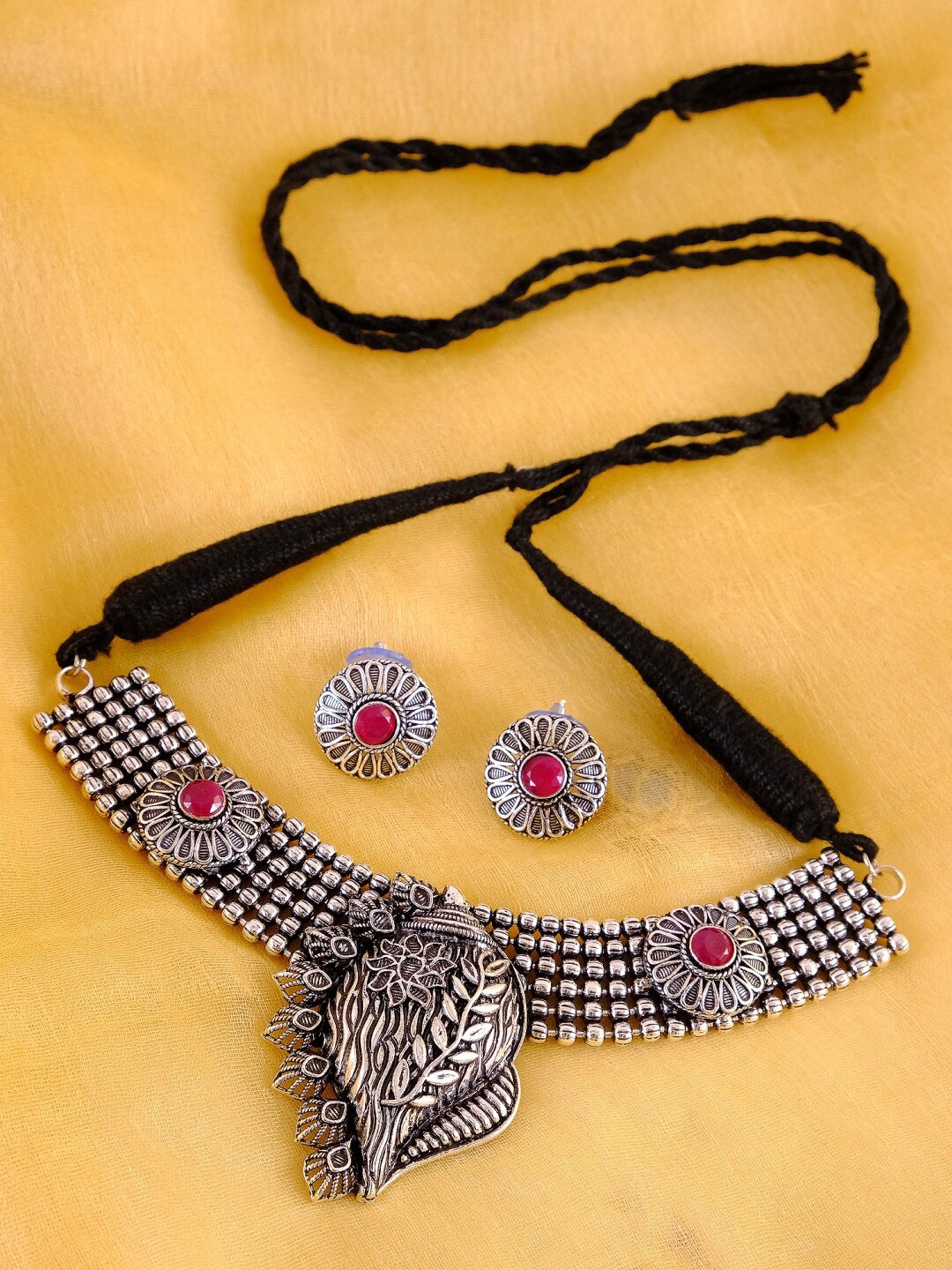 

Crunchy Fashion Women Oxidized German Silver Antique Shell Design Necklace With Earrings