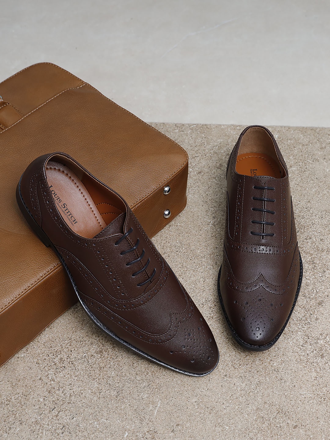 

Men Leatherette Brogue Formal Shoes, Brown