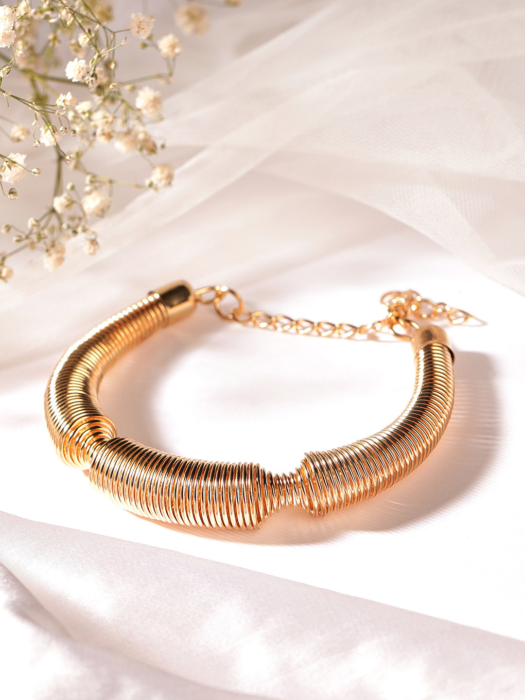 

TOKYO TALKIES X rubans FASHION ACCESSORIES Women Gold-Toned Bangle Style Bracelet