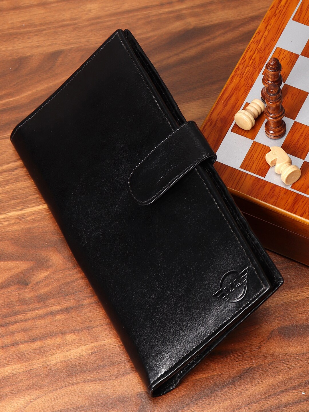 

MUTAQINOTI Unisex Black Textured Leather Passport Holder