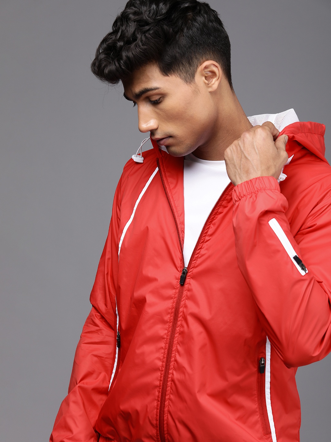 

WROGN ACTIVE Men Red Slim Fit Hooded Sporty Jacket