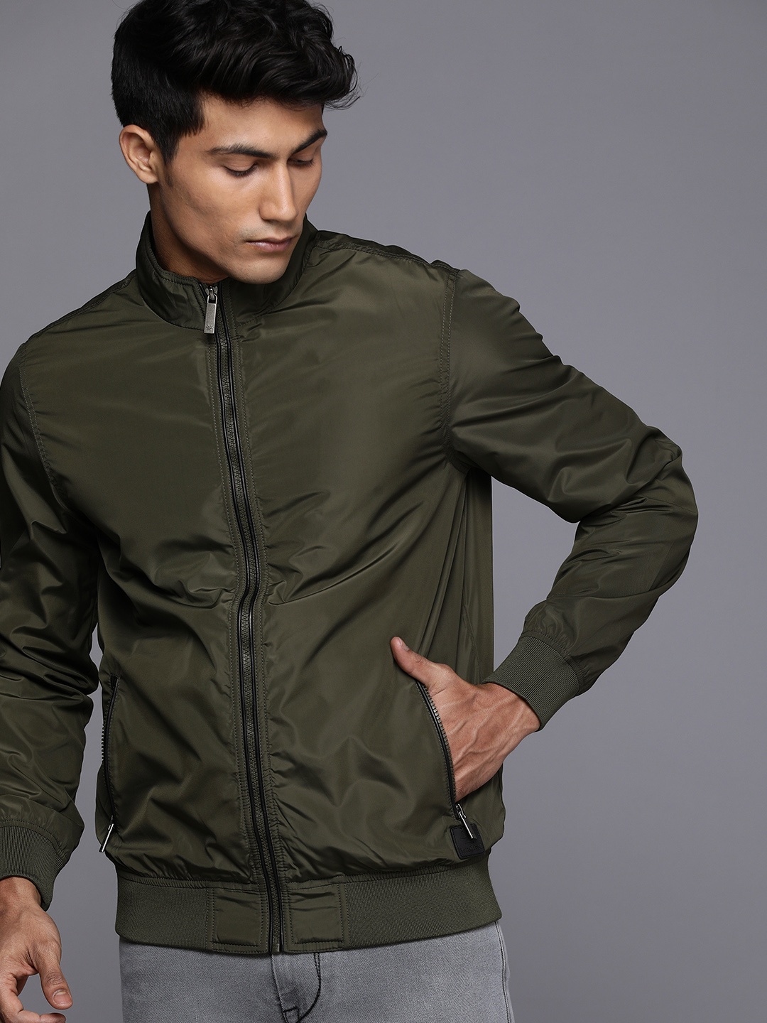 

WROGN Men Olive Green Solid Bomber Jacket