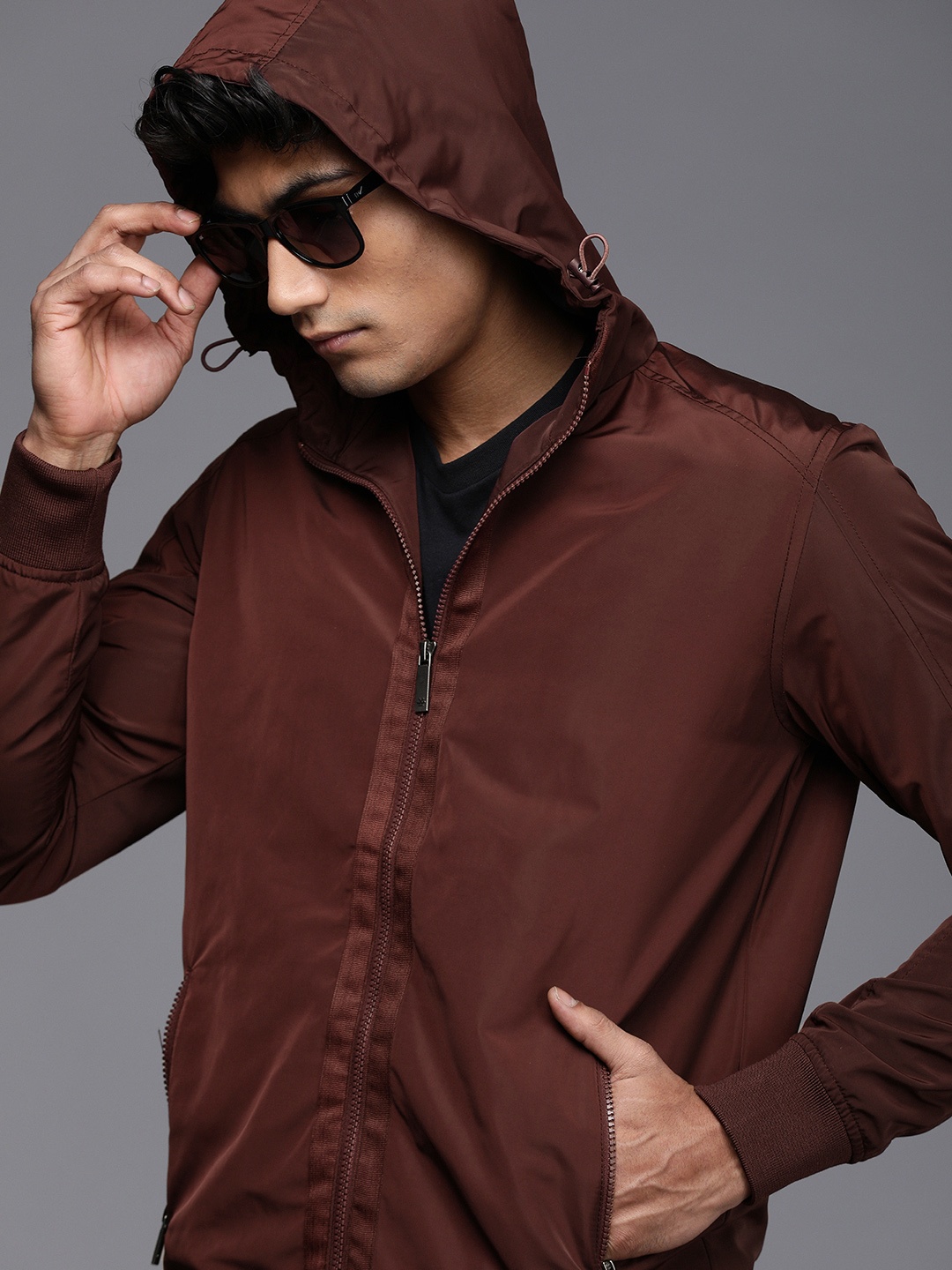 

WROGN Men Maroon Solid Hooded Bomber Jacket