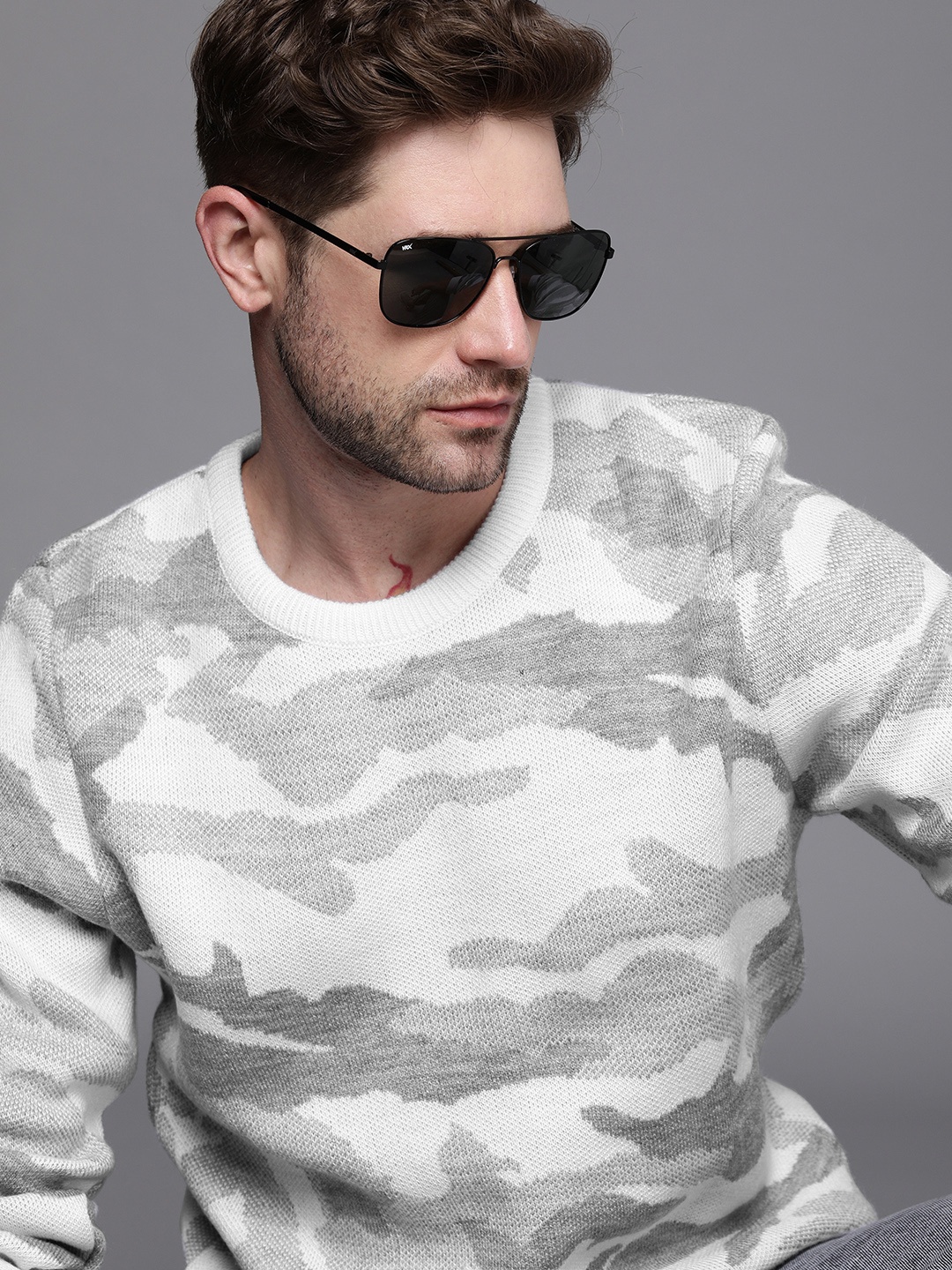 

WROGN Men White & Grey Abstract Printed Pullover