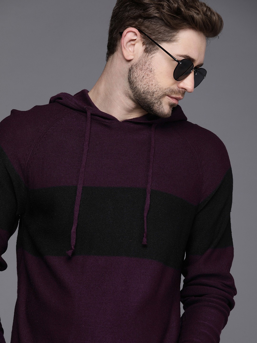 

WROGN Men Purple & Black Colourblocked Hooded Pullover Sweater
