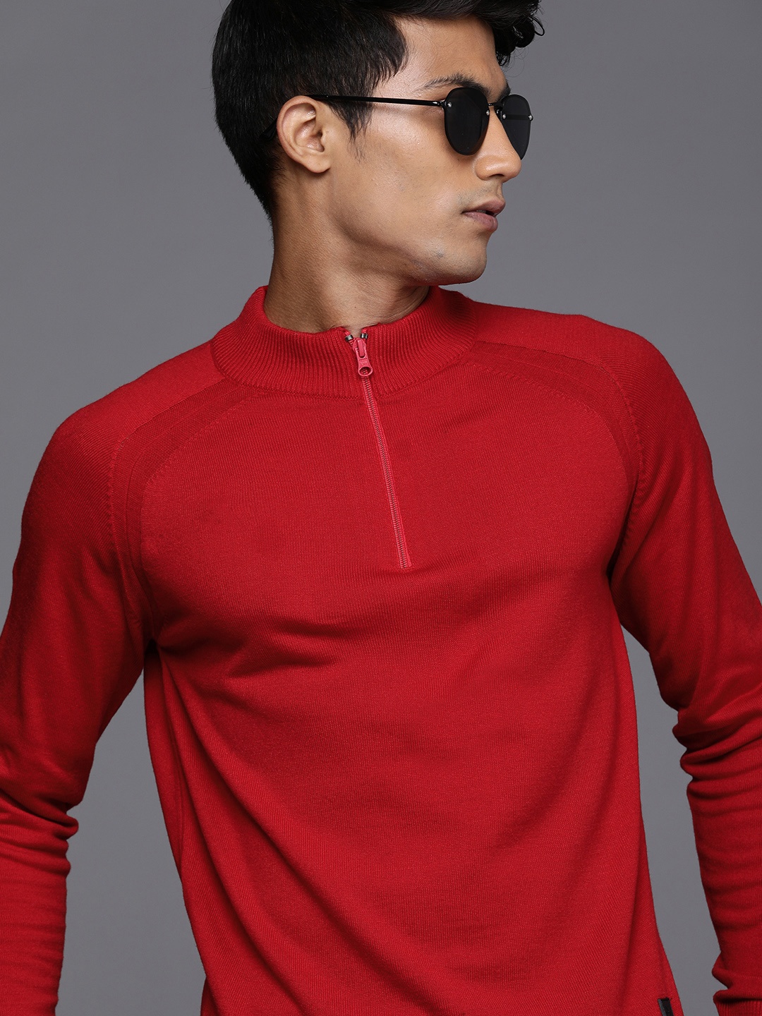 

WROGN Men Red Solid Pullover Sweater