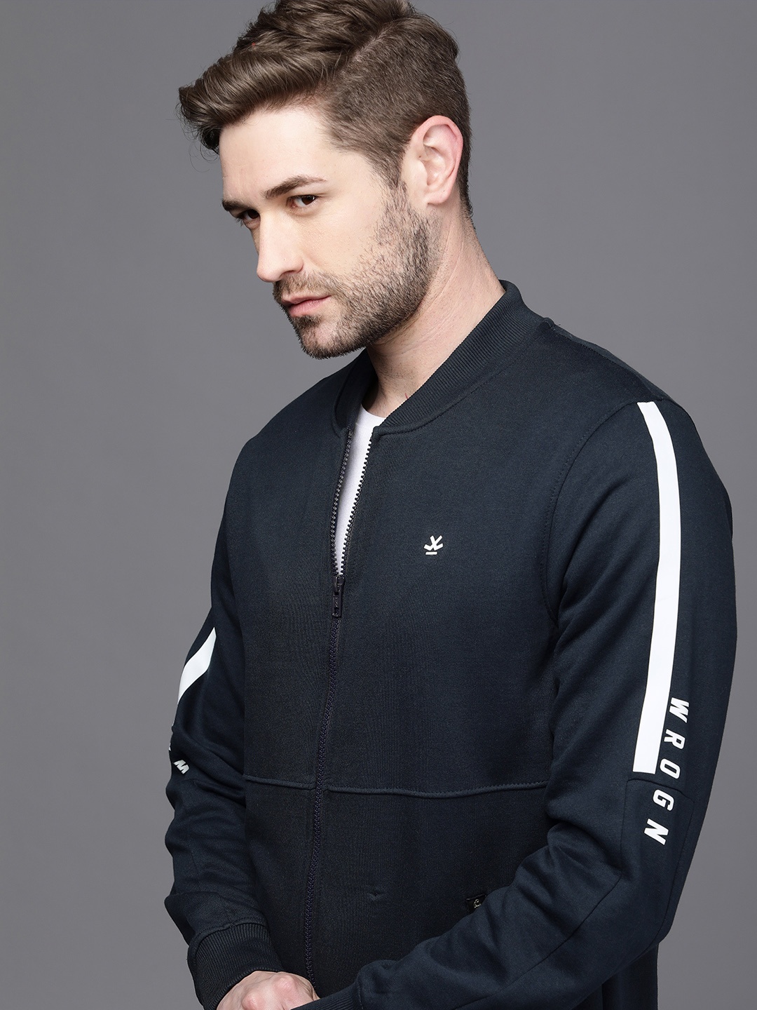 

WROGN Men Navy Blue Slim Fit Sweatshirt with Printed Detailing