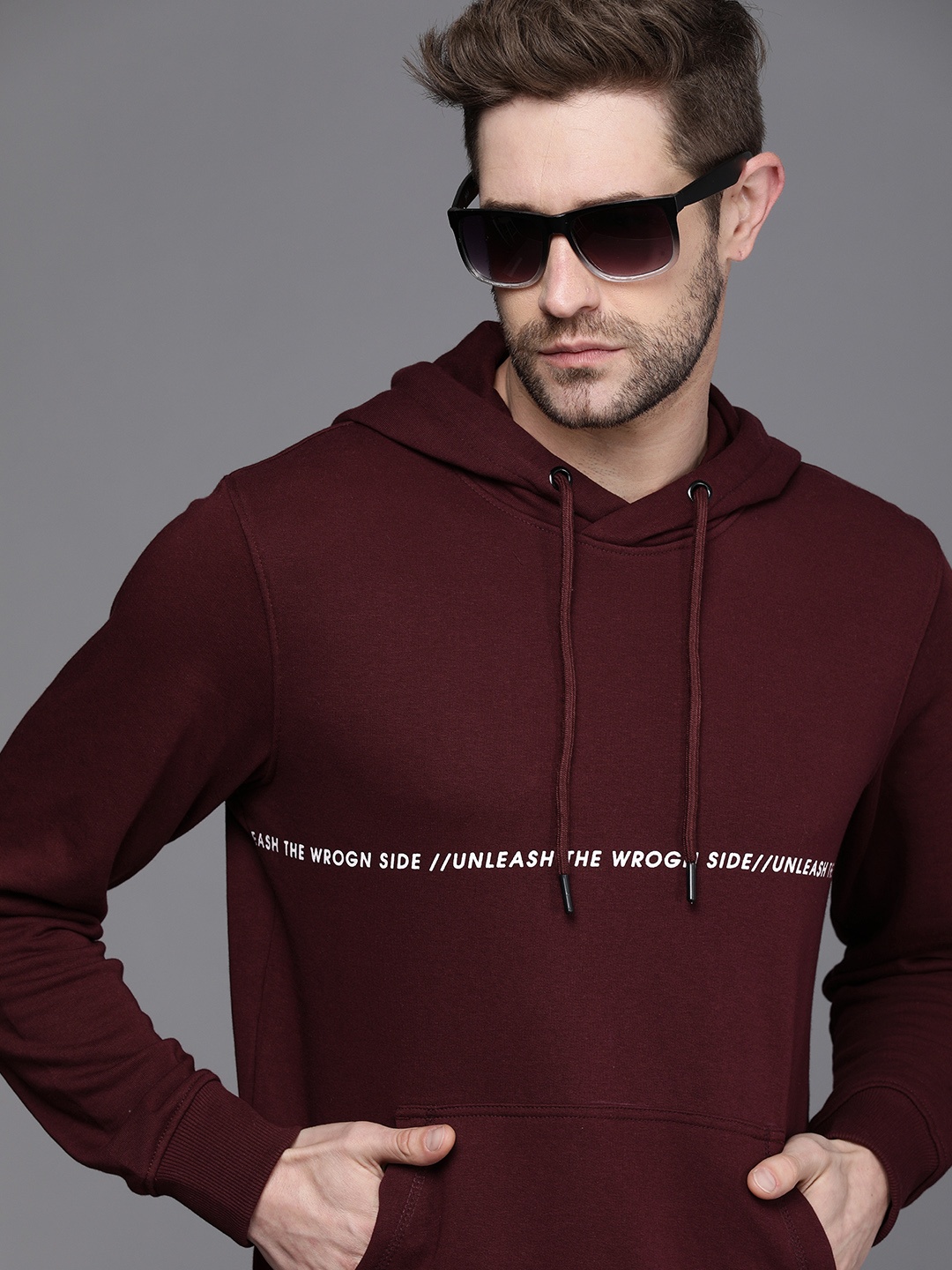 

WROGN Men Maroon Brand Logo Printed Hooded Sweatshirt