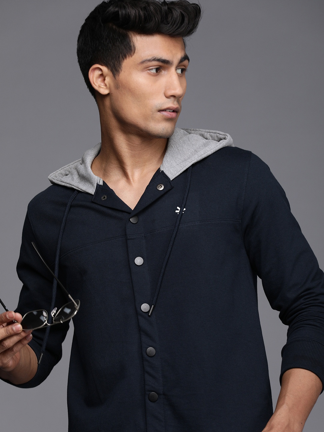 

WROGN Men Navy Blue Contrast Hood Sweatshirt