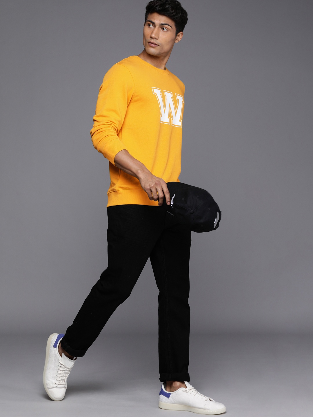 

WROGN Men Mustard Yellow Printed Sweatshirt