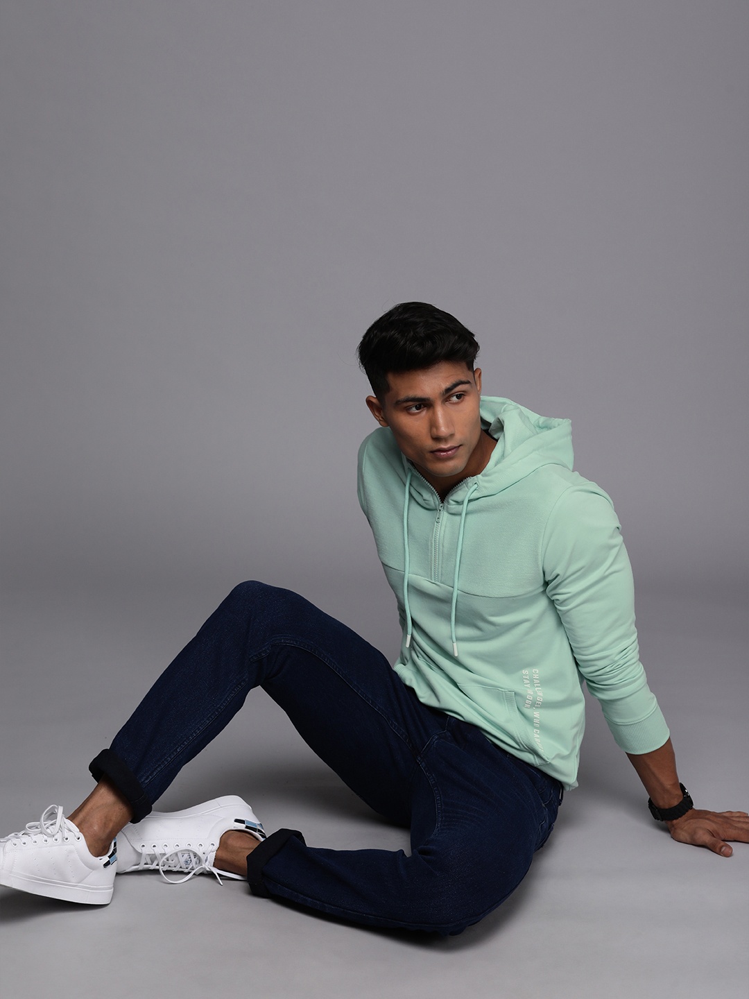 

WROGN Men Green Printed Hooded Sweatshirt