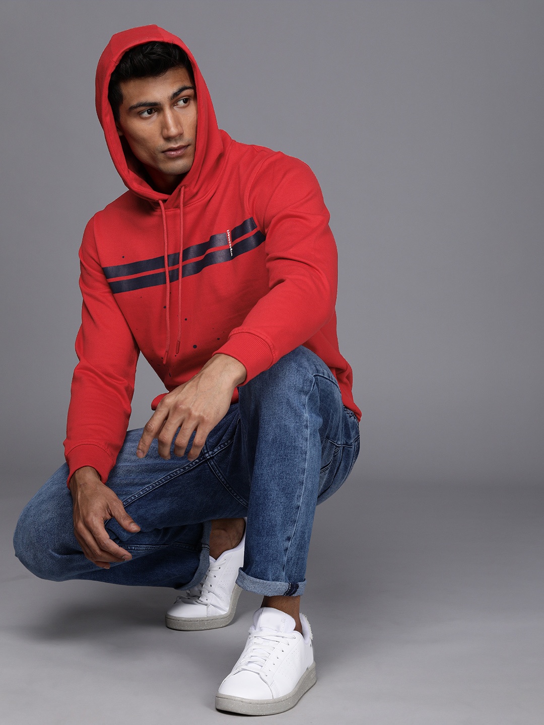 

WROGN Men Red Striped Slim Fit Hooded Sweatshirt