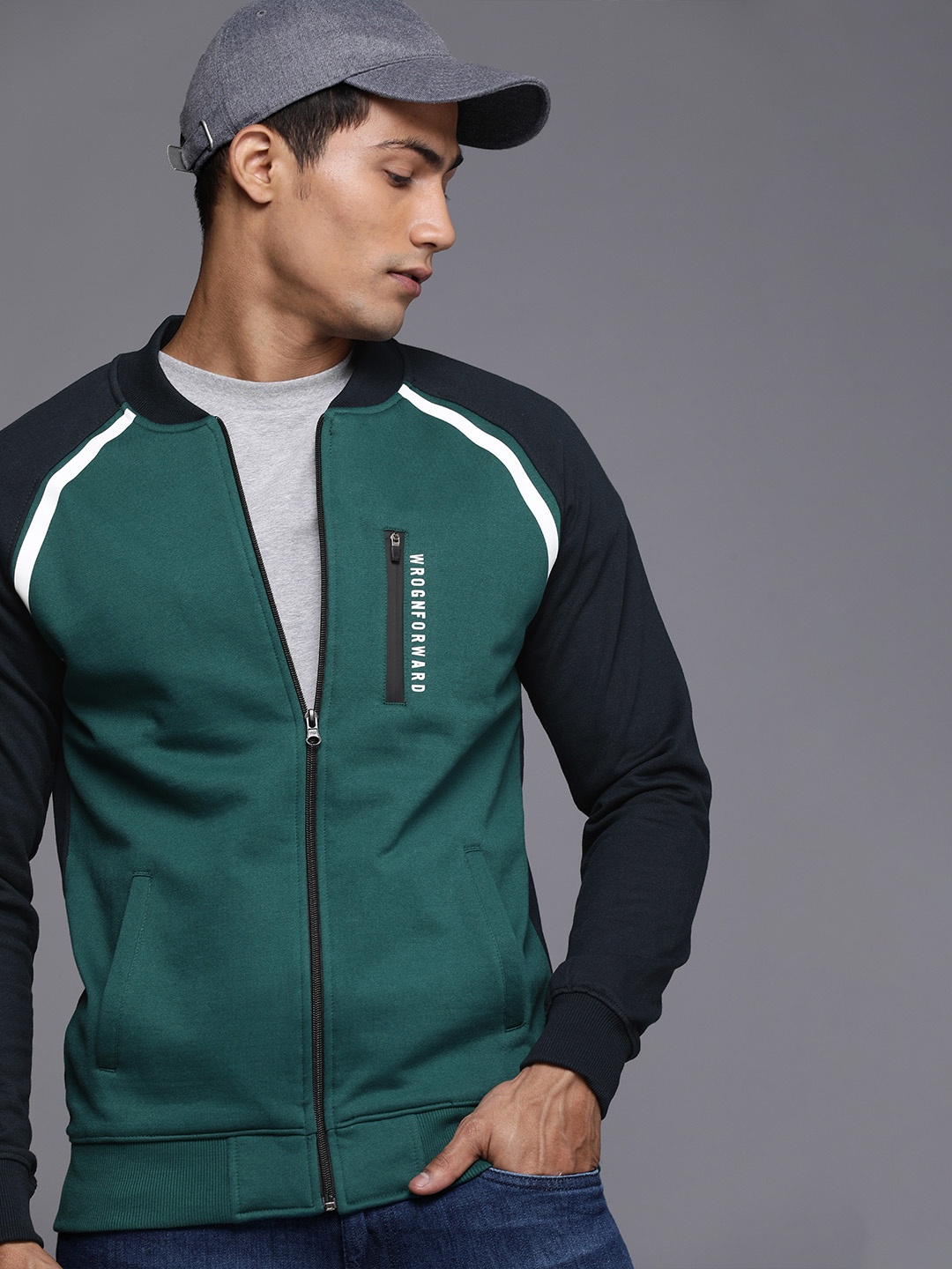 

WROGN Men Teal Green Solid Sweatshirt with Contrast Sleeves