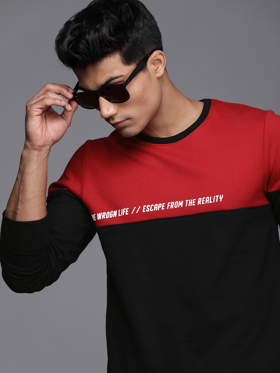 

WROGN Men Red & Black Colourblocked Slim Fit Sweatshirt