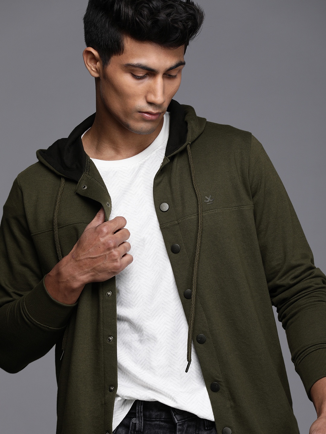 

WROGN Men Olive Green Hooded Sweatshirt