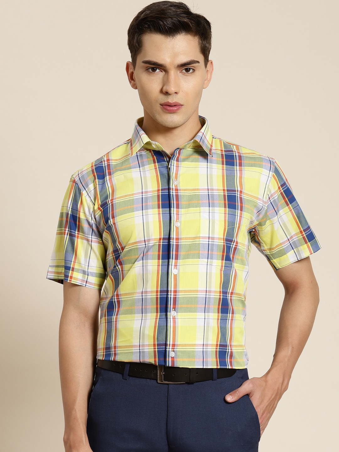 

Hancock Men Yellow & Navy Blue Pure Cotton Slim Fit Tartan Checked Formal Shirt