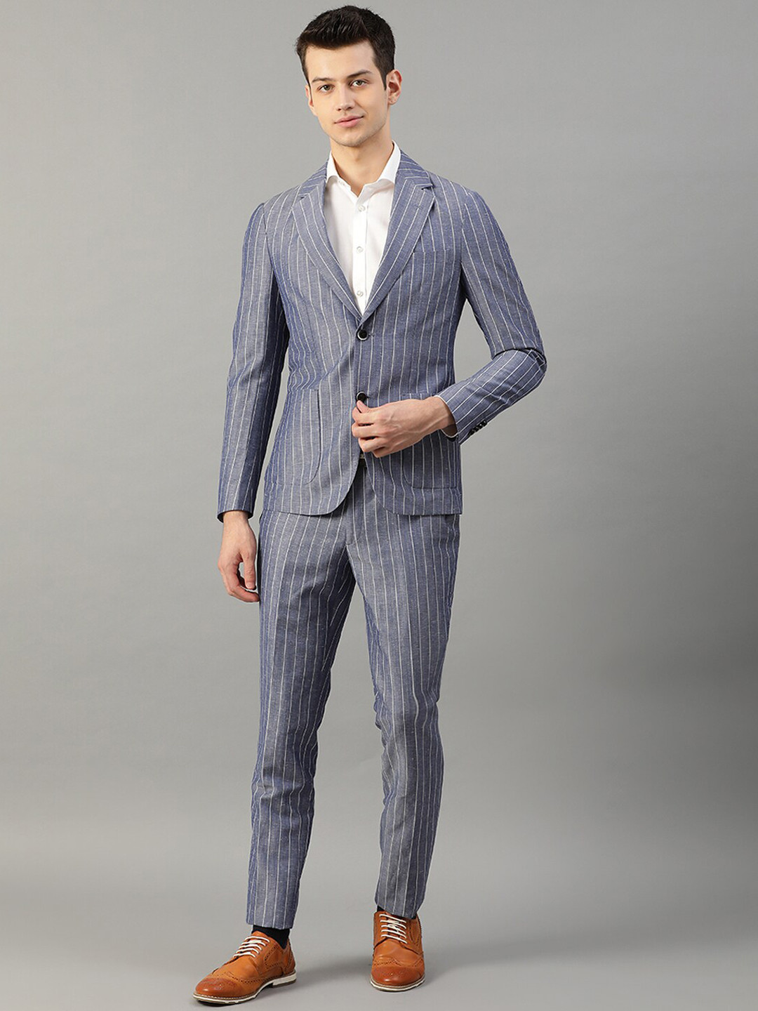 

Bruun & Stengade Men Grey & White Striped Single-Breasted Two-Piece Suit