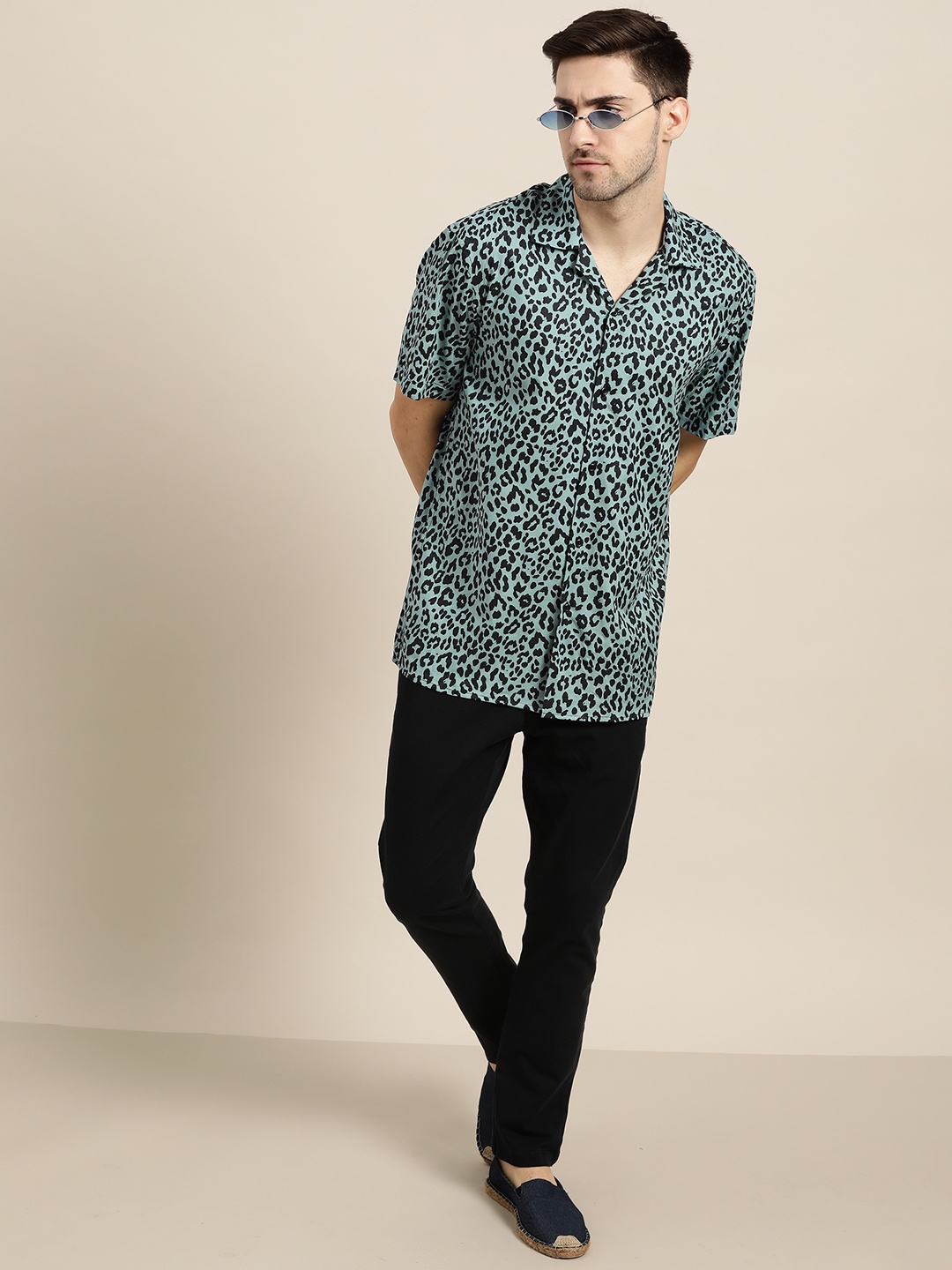 

Hancock Men Turquoise Blue Relaxed Leopard Print Resort Shirt