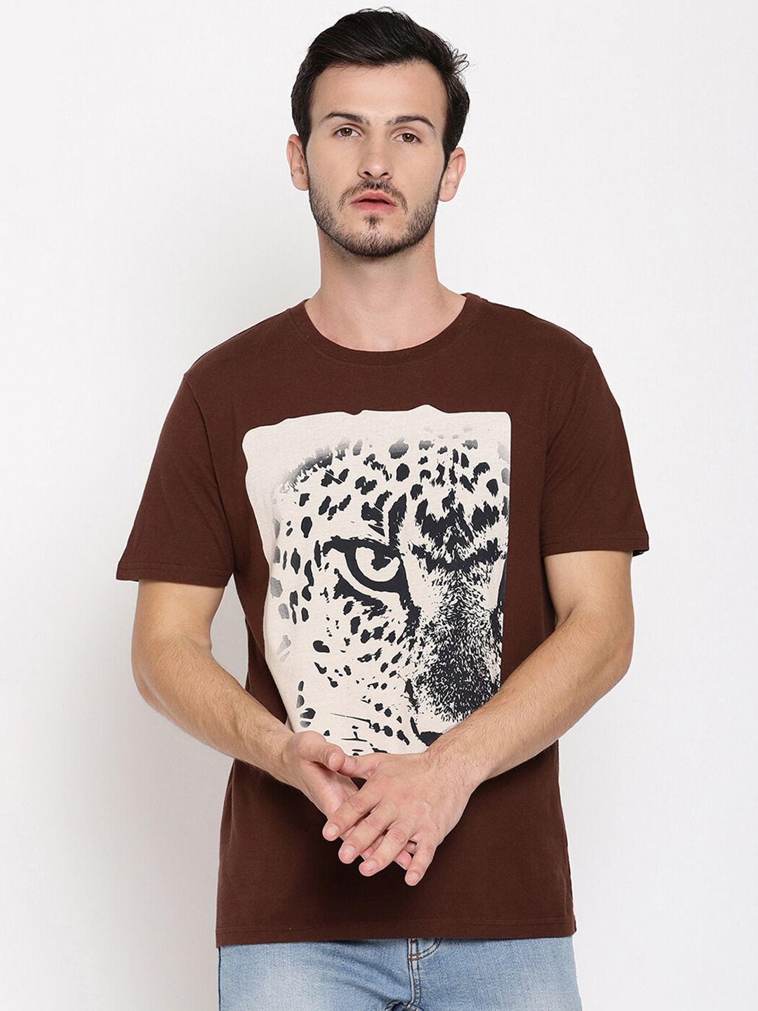 

Wolfpack Men Brown Leopard Eye Printed Cotton T-shirt