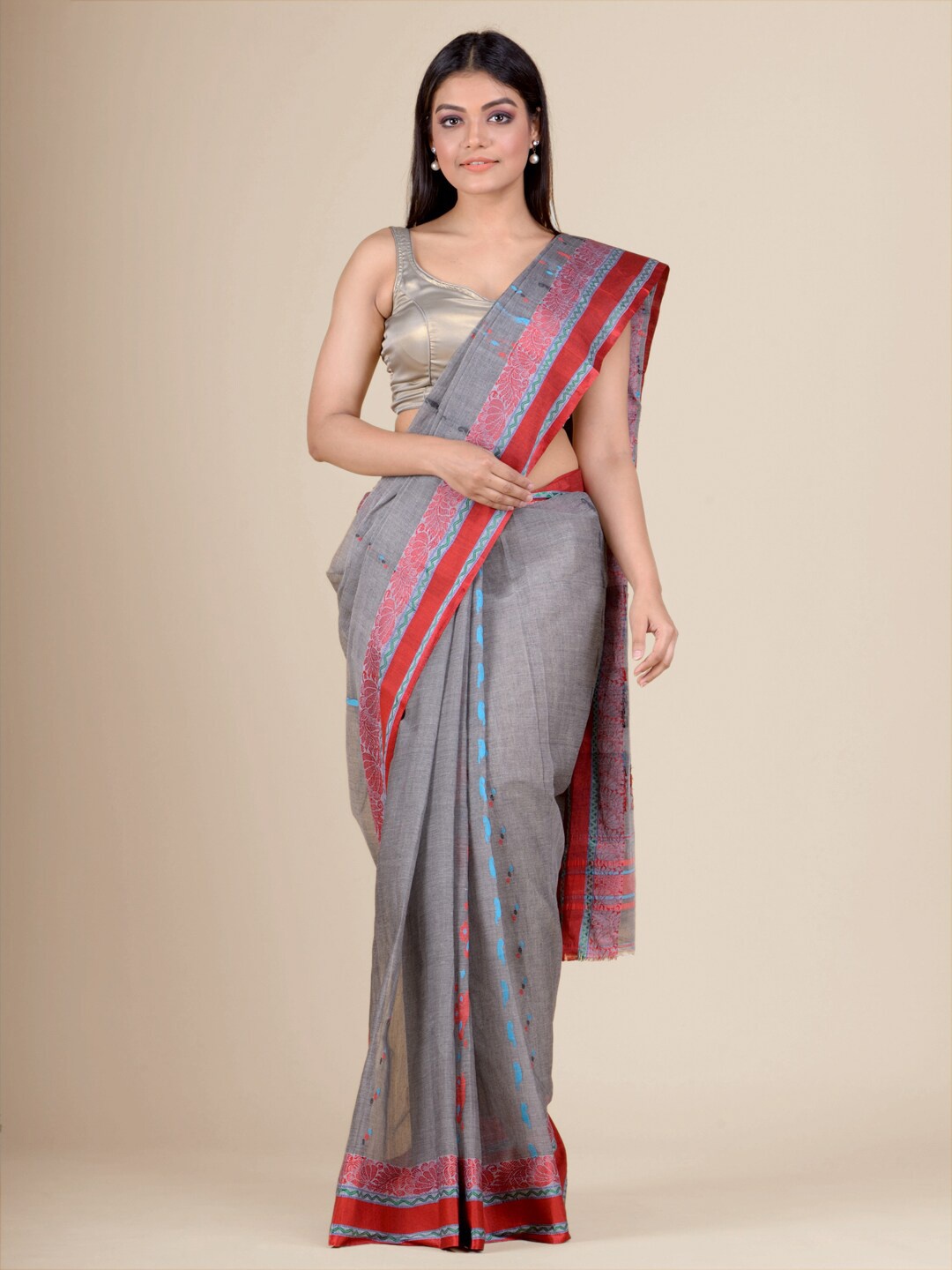 

Charukriti Grey & Red Ethnic Motifs Pure Cotton Handloom Taant Saree