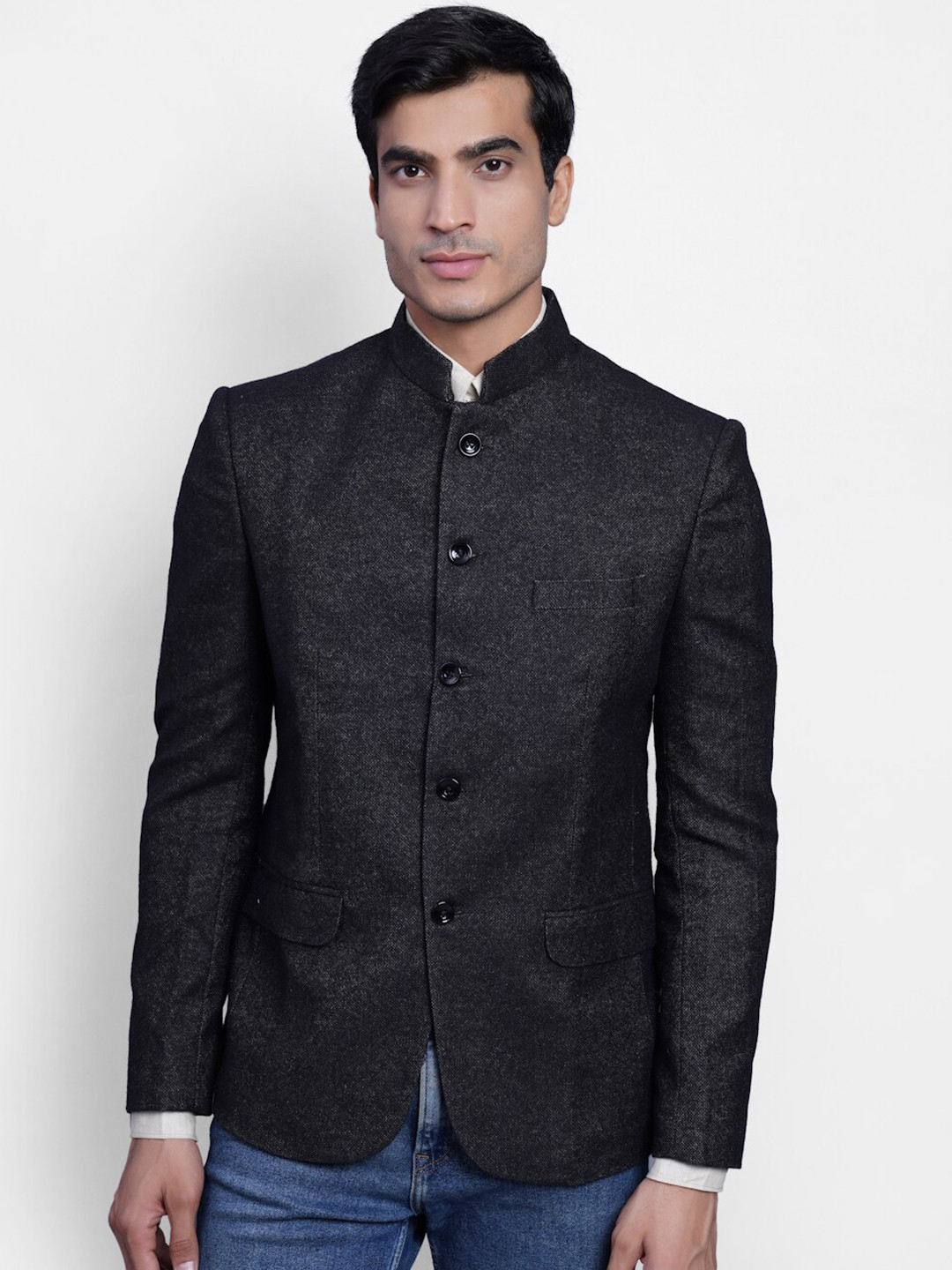 

Wintage Men Black Solid Regular-Fit Bandhgala Blazer