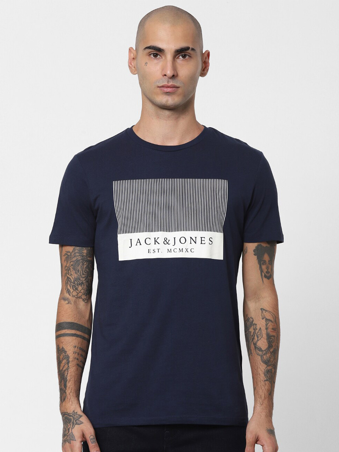 

Jack & Jones Men Navy Blue & White Typography Printed Slim Fit T-shirt