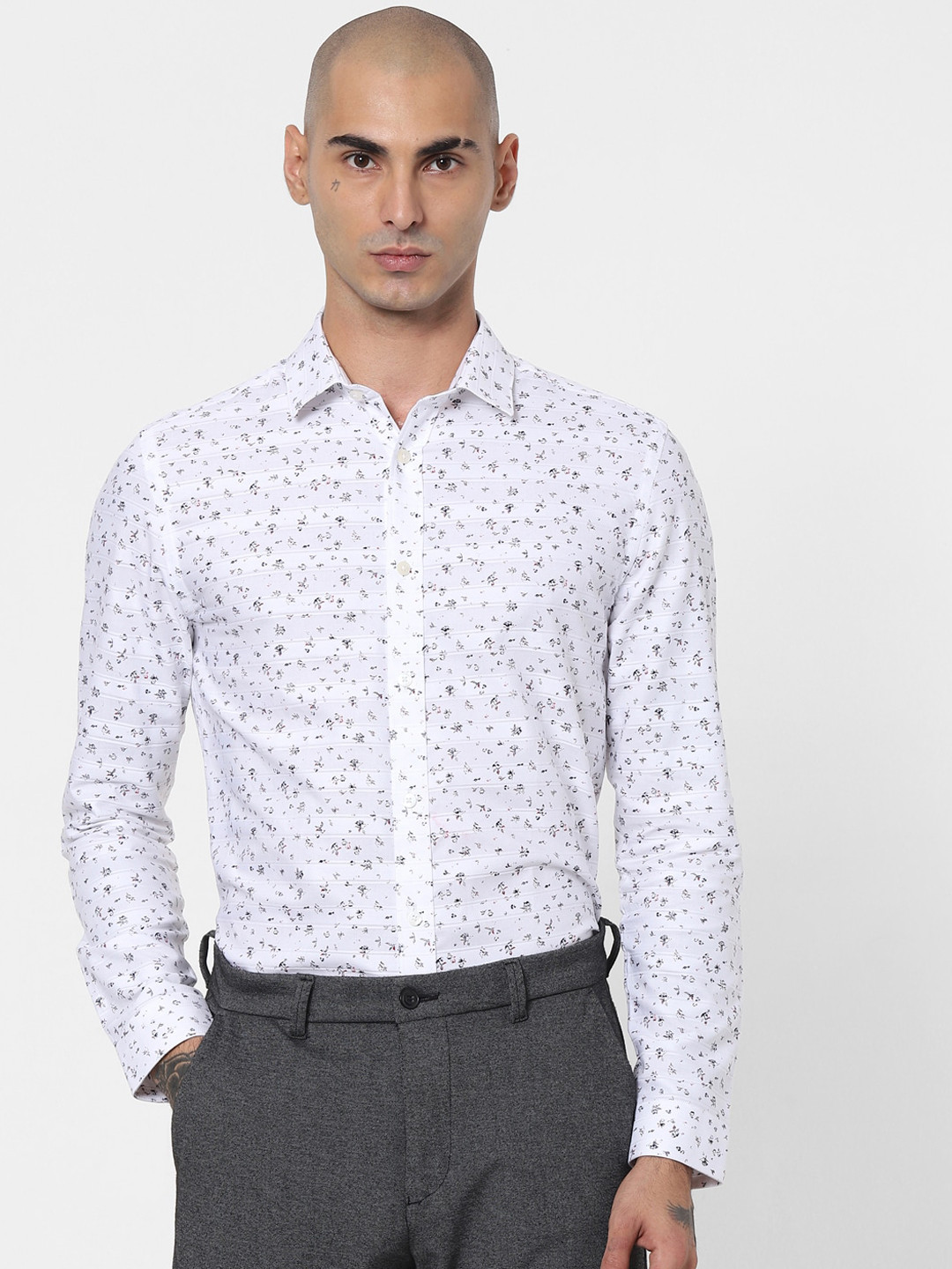 

Jack & Jones Men White Slim Fit Floral Opaque Printed Casual Shirt