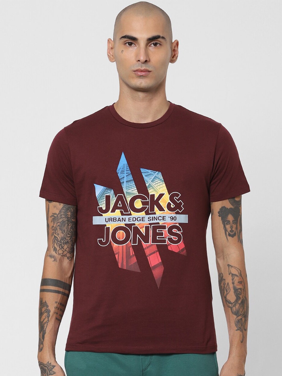 

Jack & Jones Men Maroon Typography Printed Slim Fit T-shirt