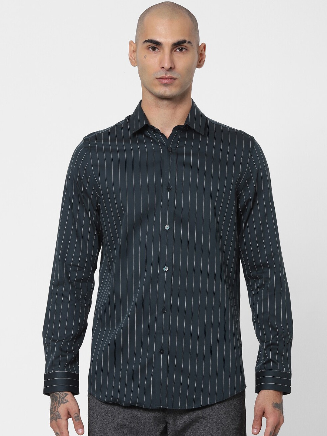 

Jack & Jones Men Grey Slim Fit Opaque Striped Casual Shirt