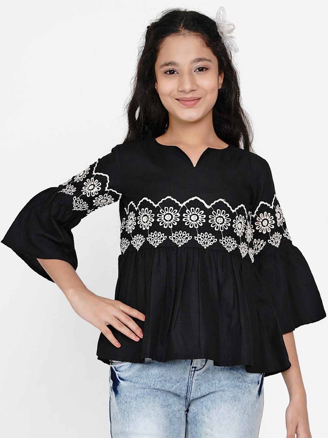 

Bitiya by Bhama Girls Black & White Floral Embroidered A-Line Top
