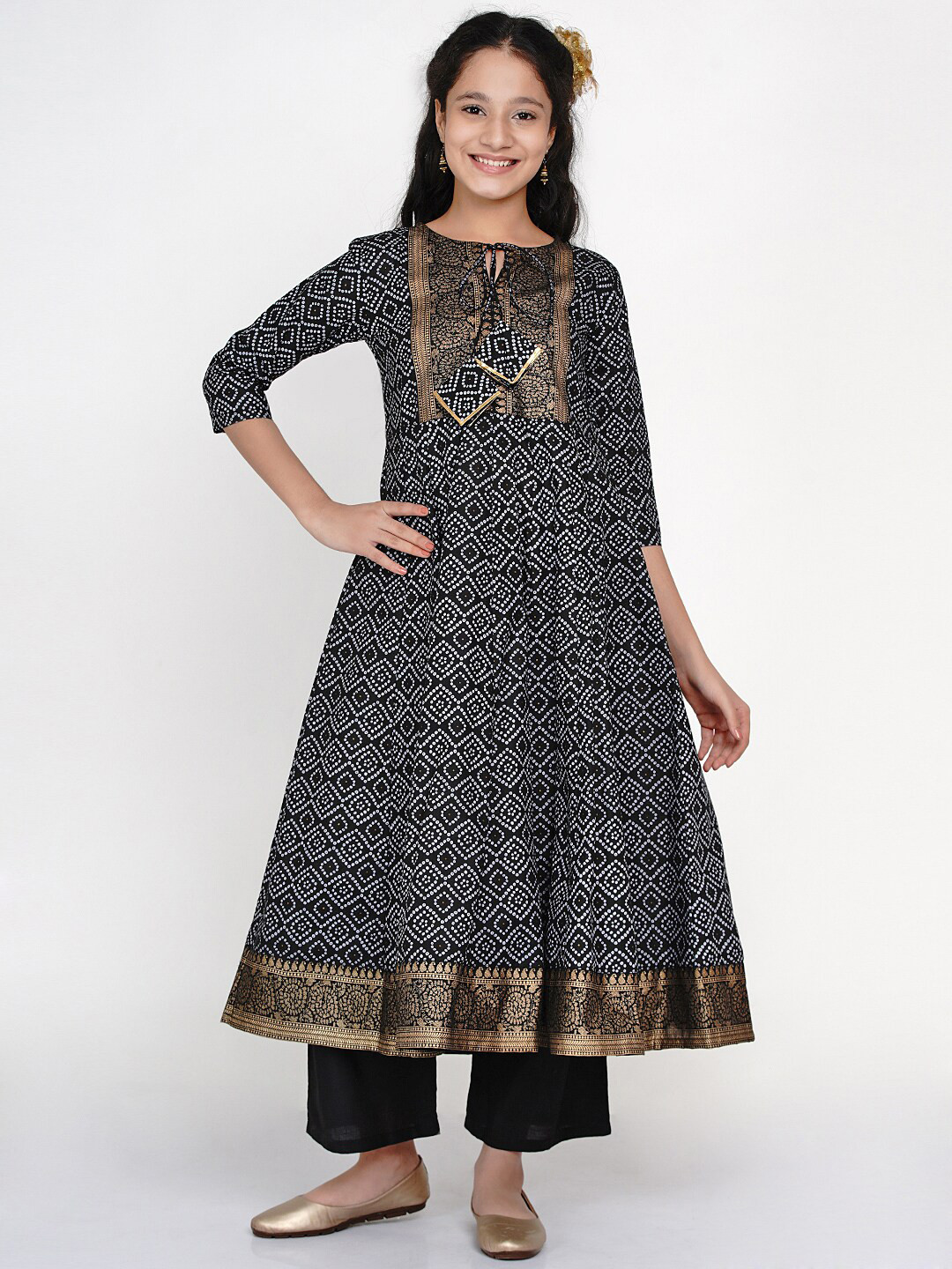 

Bitiya by Bhama Girls Black Printed Panelled Kurta with Palazzos