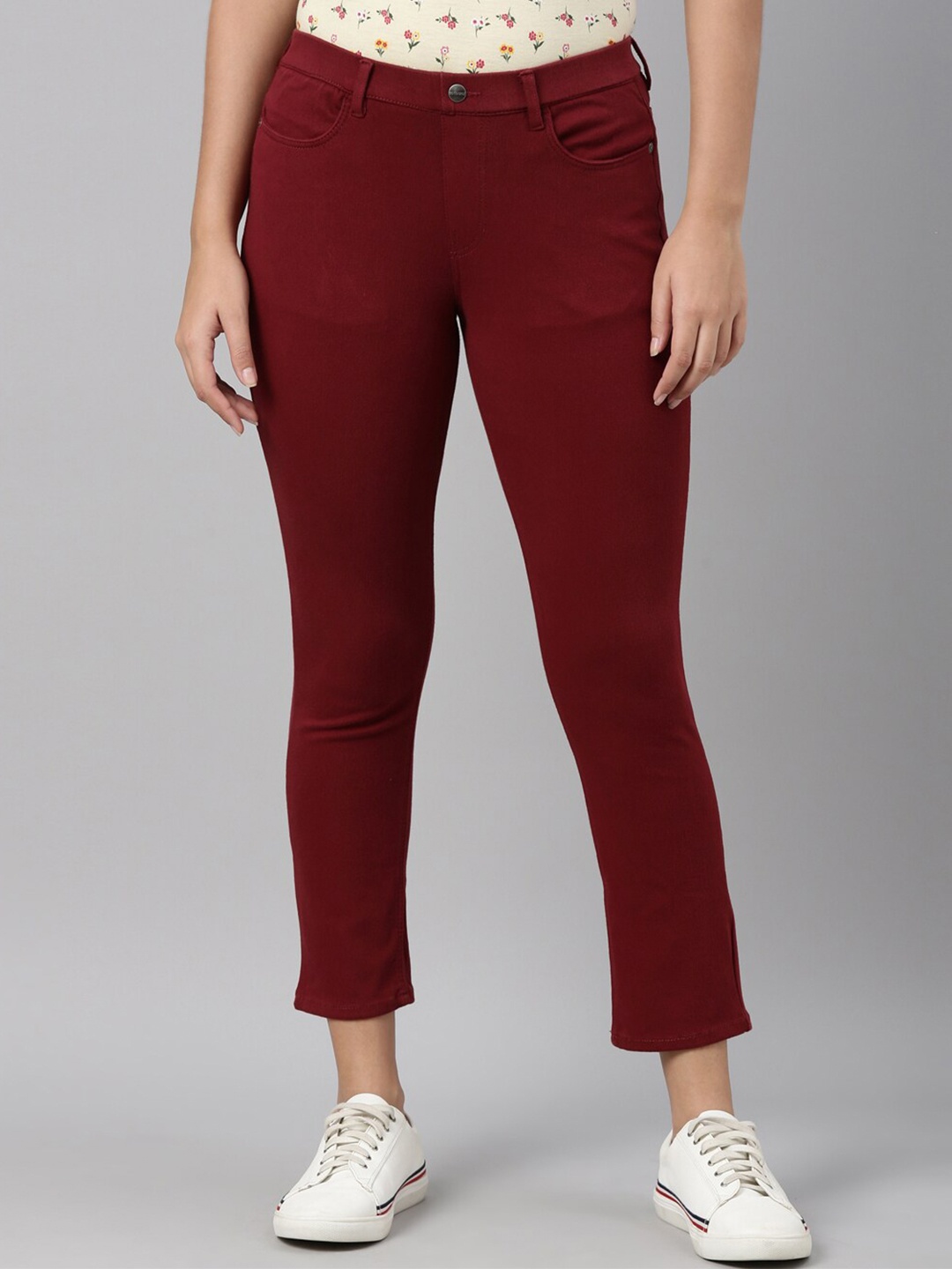 

Go Colors Women Maroon Solid Super Stretch Cropped Jeggings