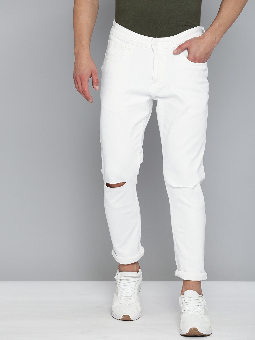 

Mast & Harbour Men White Skinny Fit Mildly Distressed Stretchable Jeans