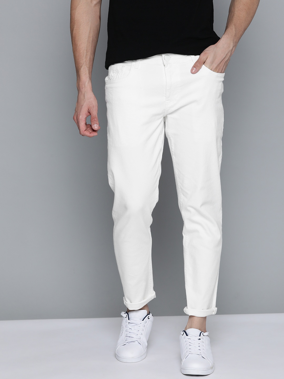 

Mast & Harbour Men White Carrot Fit Stretchable Jeans