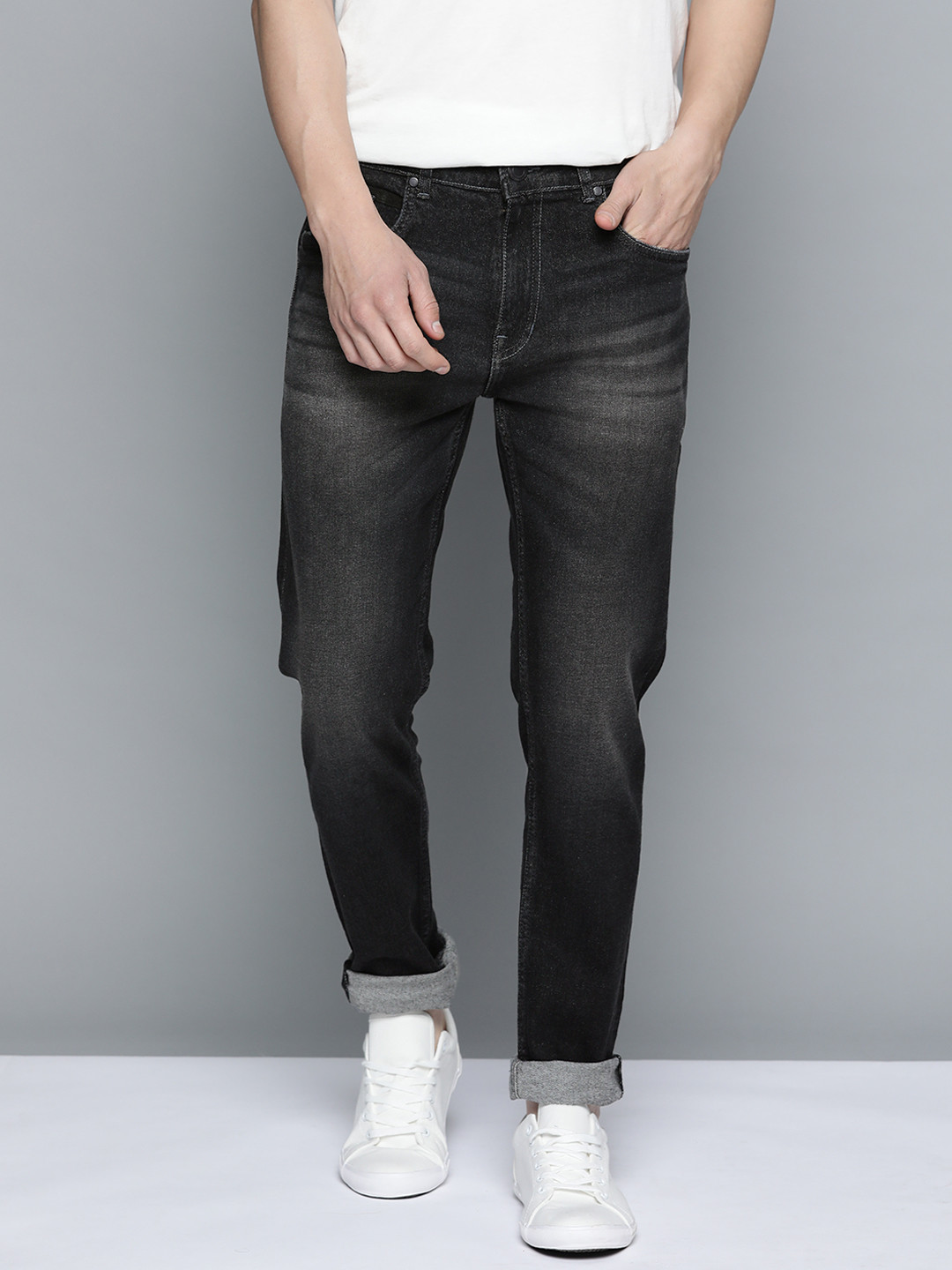 

Mast & Harbour Men Black Skinny Fit Light Fade Stretchable Jeans